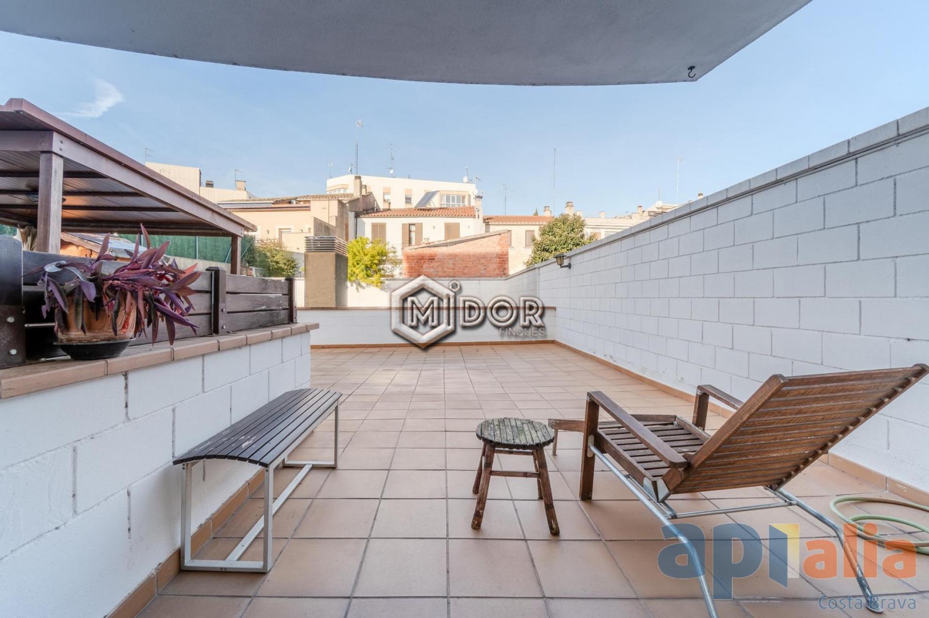 APARTMENT WITH TERRACE IN CASSA DE LA SELVA