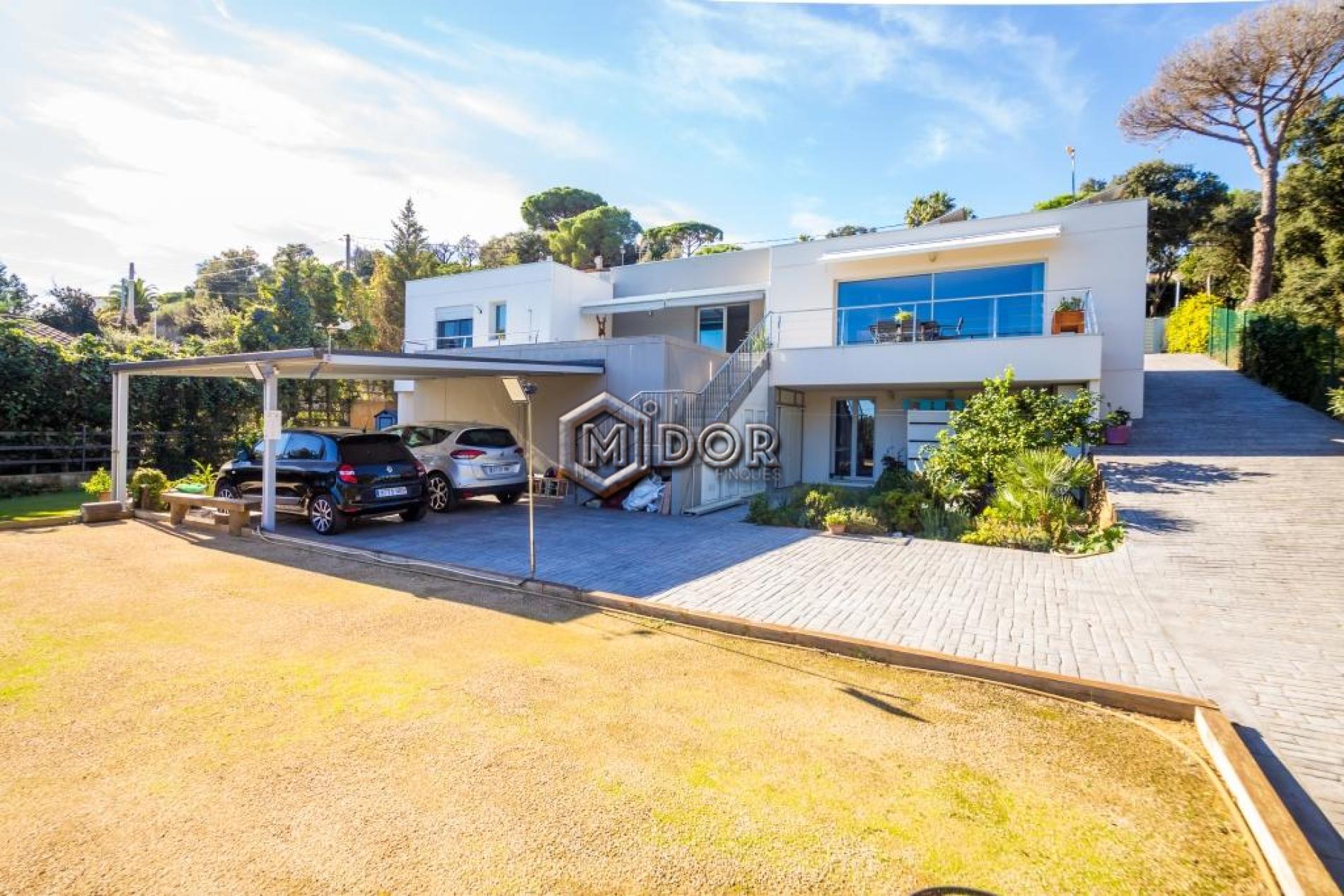 CASA MODERNA AMB VISTES A MAR A PLATJA D'ARO (MAS ROS)