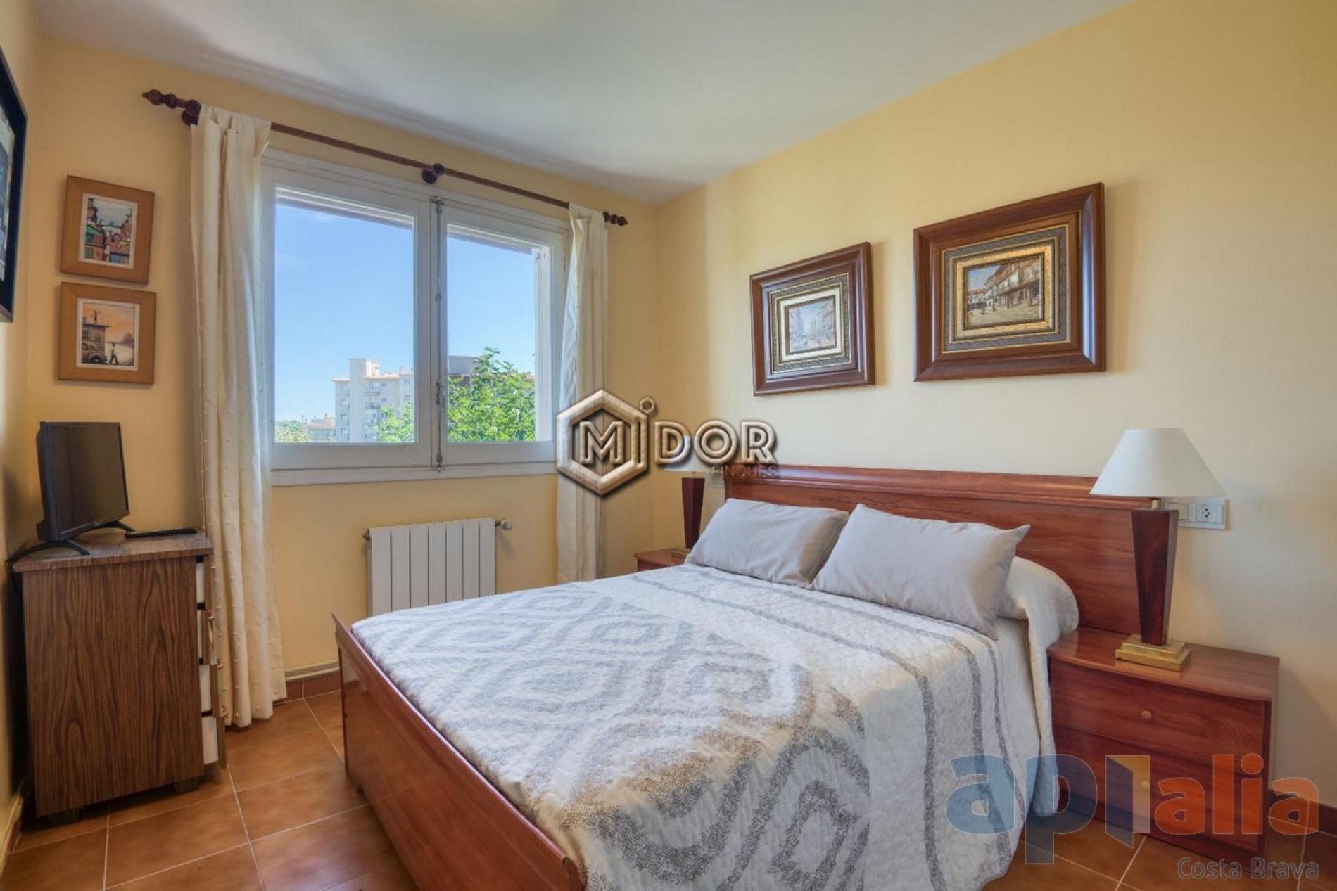 TOWNHOUSE WITH PRIVATE GARDEN IN S’AGARÓ