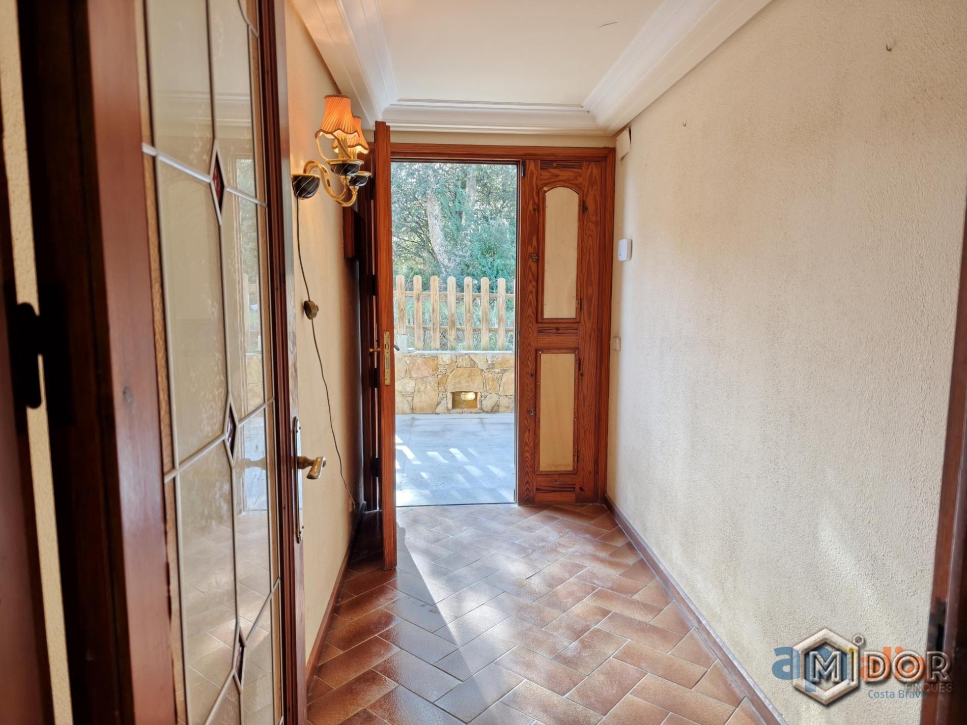 CASA A REFORMAR EN CALONGE