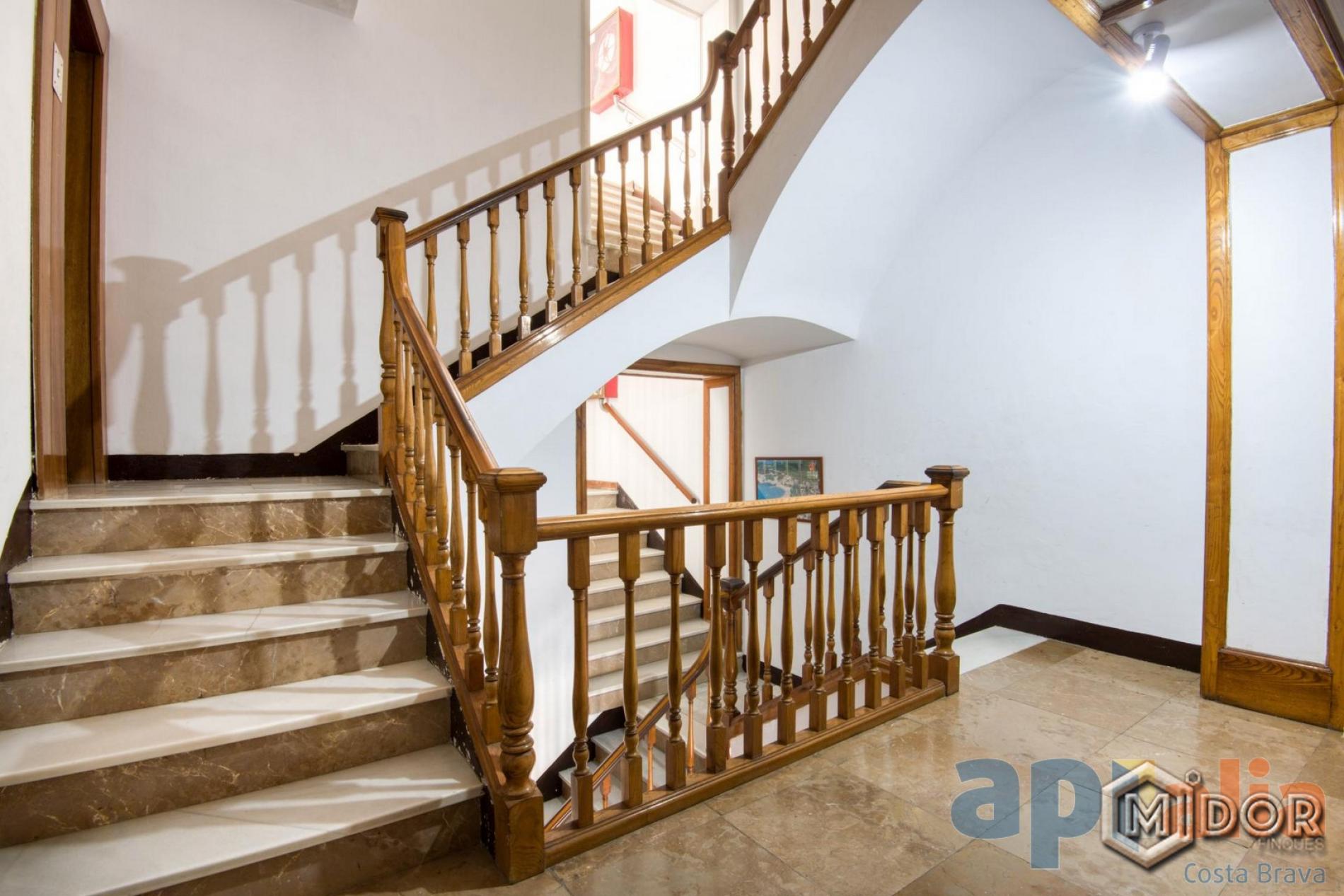 APARTAMENT PER REFORMAR A 170m DE LA PLATJA