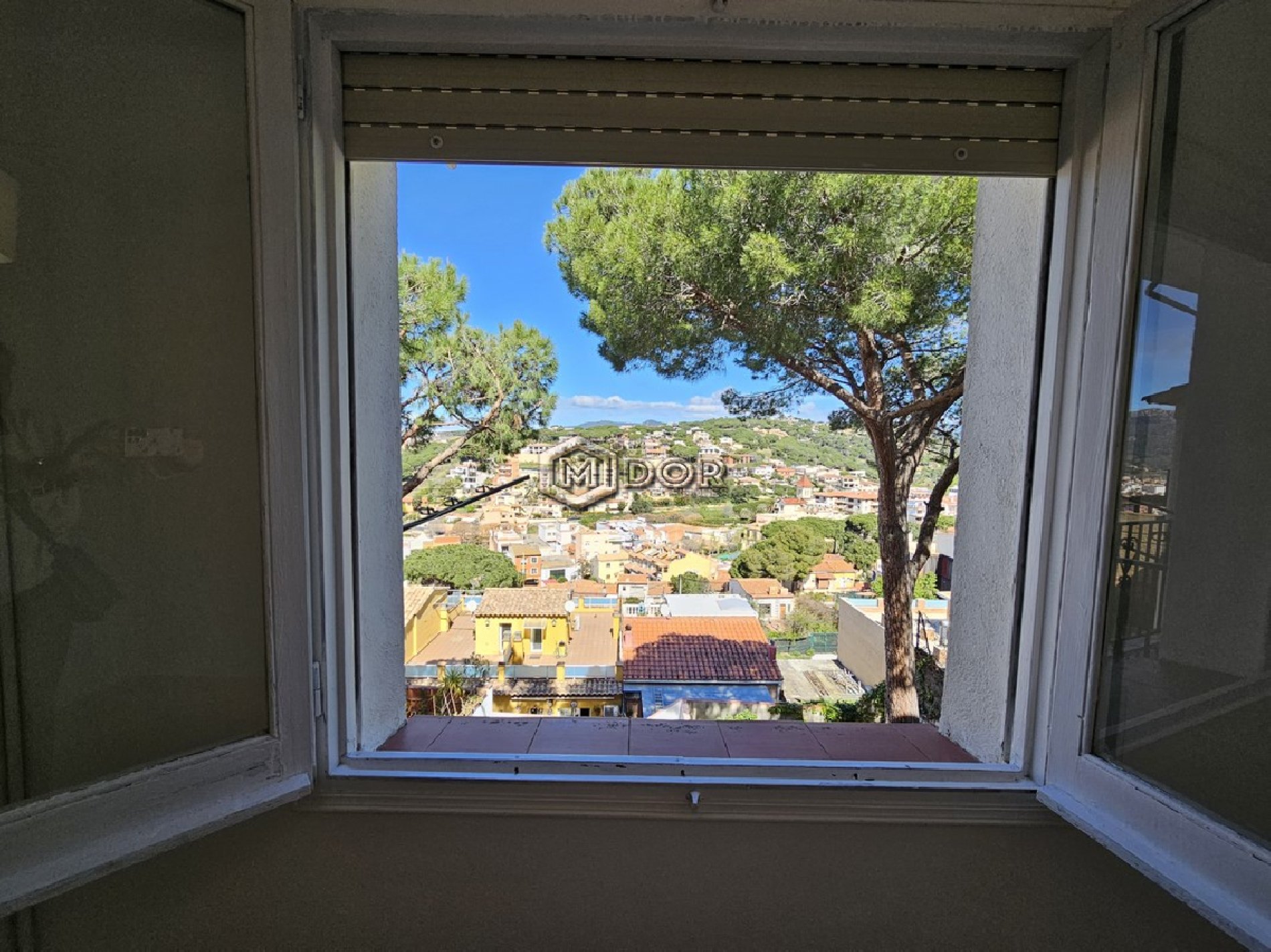 CASA ADOSSADA AMB VISTES A MAR (VOLTA AMETLLER)