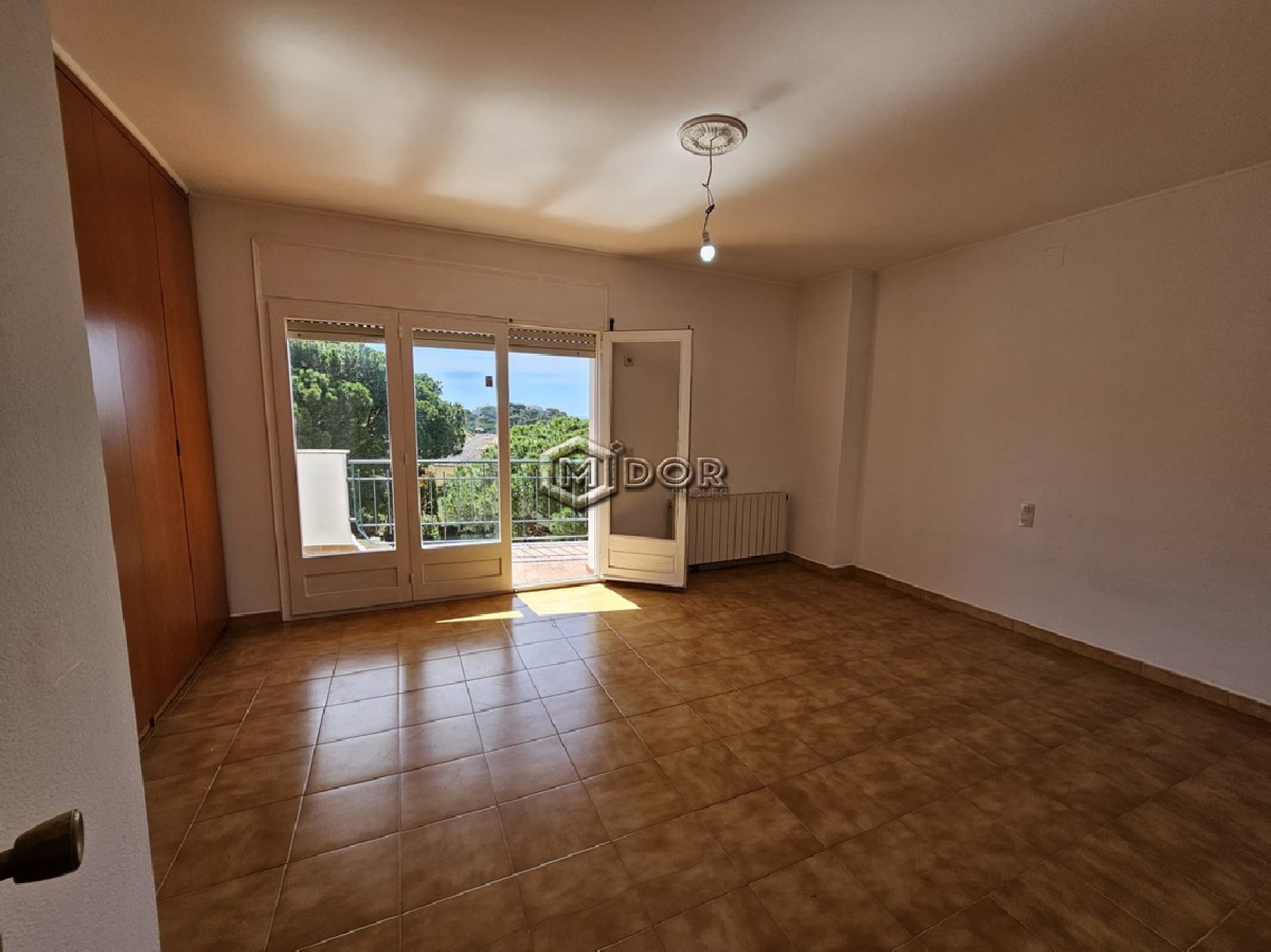 CASA ADOSSADA AMB VISTES A MAR (VOLTA AMETLLER)