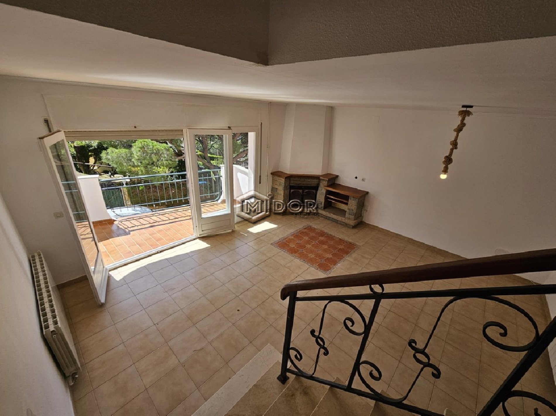 CASA ADOSSADA AMB VISTES A MAR (VOLTA AMETLLER)