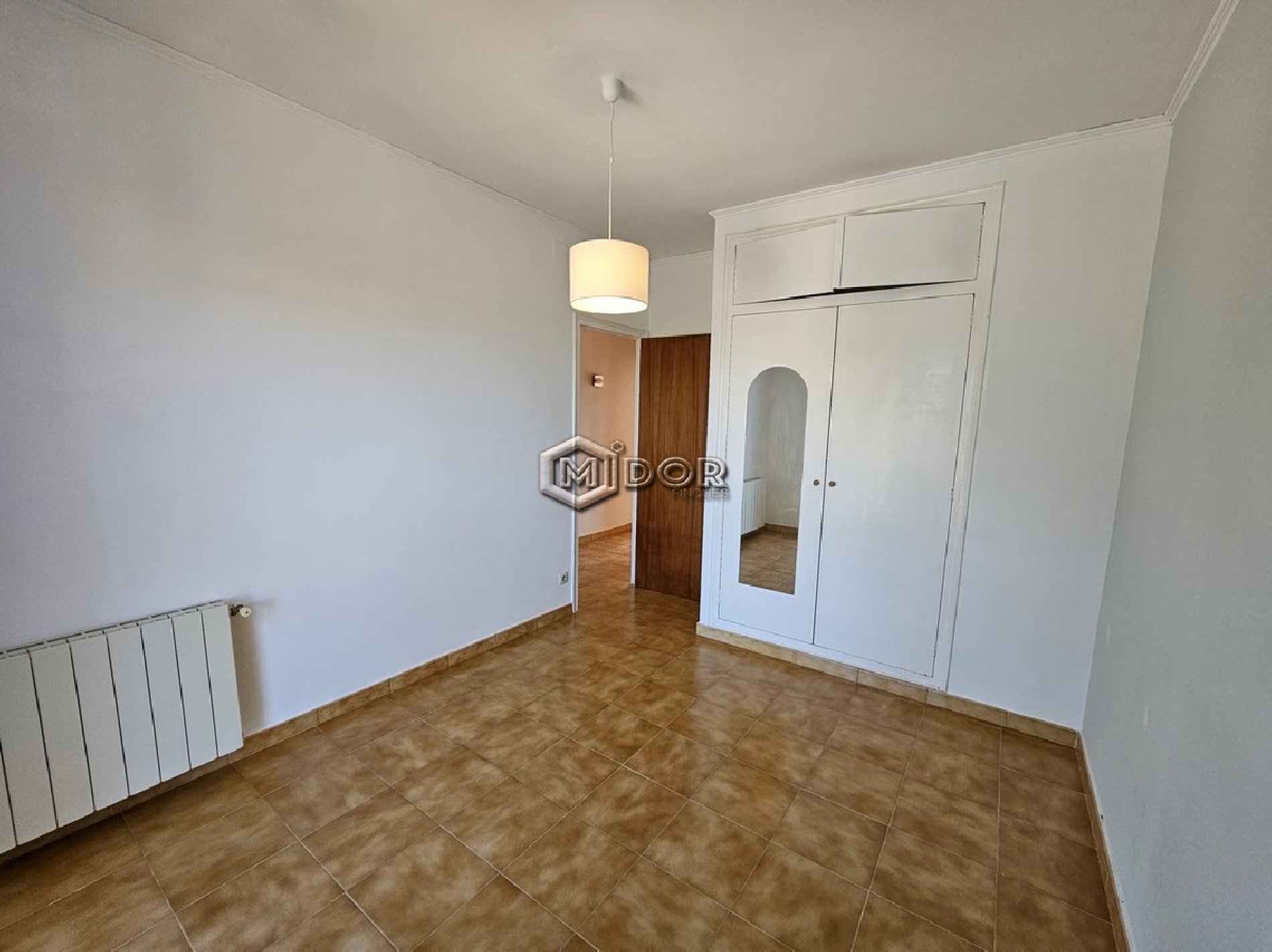 CASA ADOSSADA AMB VISTES A MAR (VOLTA AMETLLER)