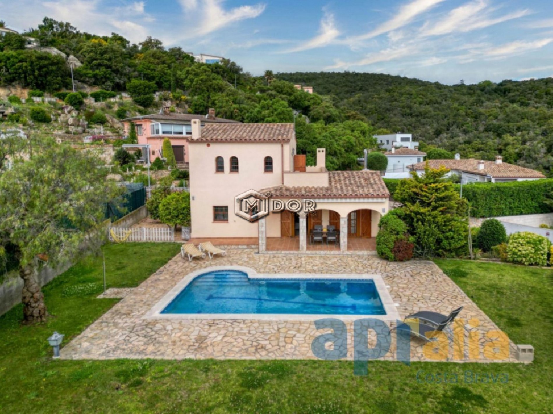CASA EN VESCOMTAT DE CABANYES (CALONGE) - DISPOSA DE LLICÈNCIA TURÍSTICA