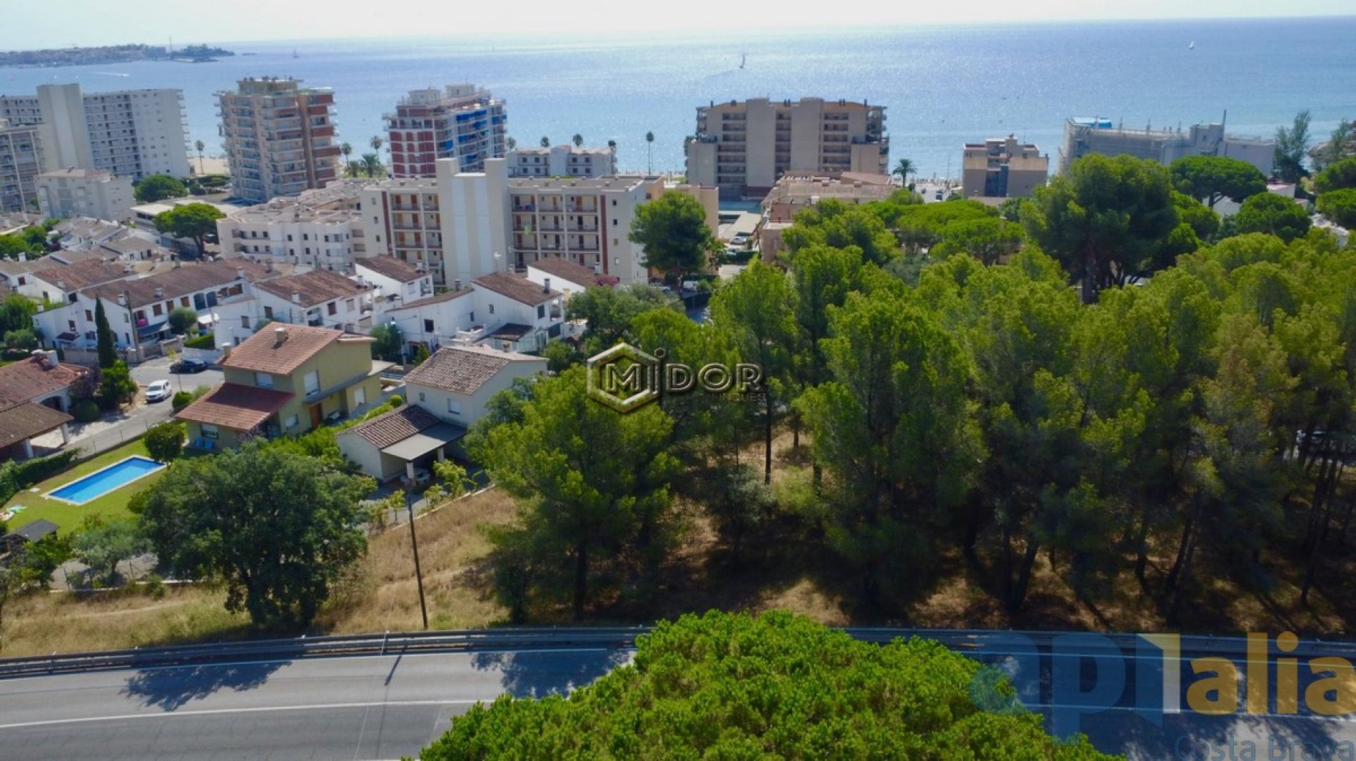 CASA DE NOVA CONSTRUCCIÓ A MAS VILAR - SANT ANTONI DE CALONGE