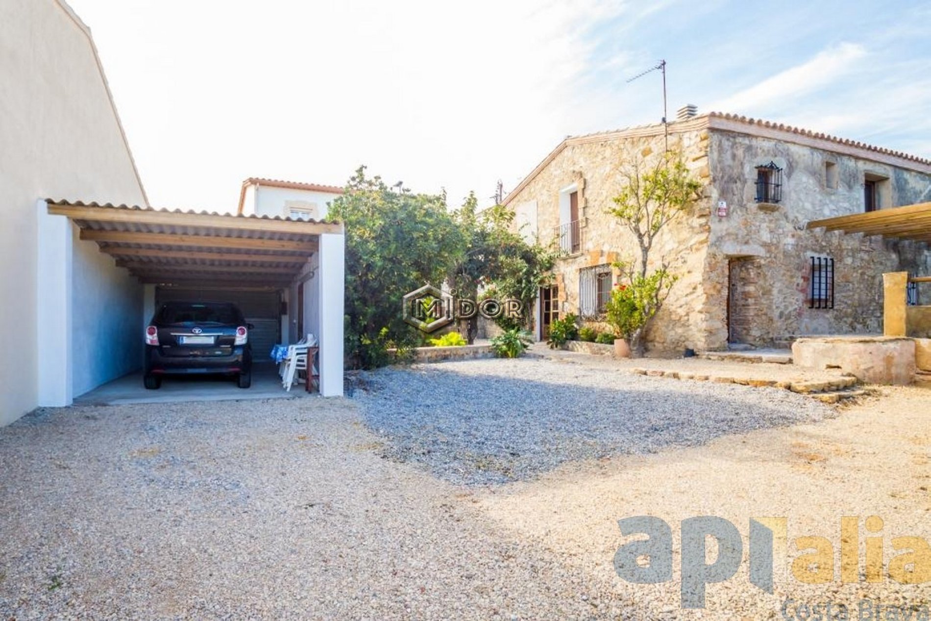 MASIA REFORMADA A ST. ANTONI DE CALONGE (ST. DANIEL)