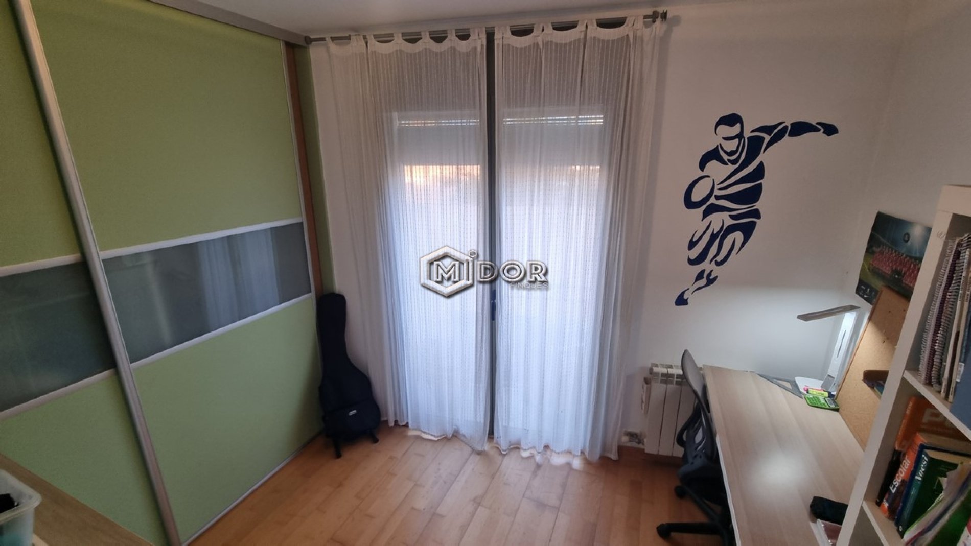 CASA ADOSSADA AMB PATI I GARATGE A 2 MINUTS DE LA PLATJA