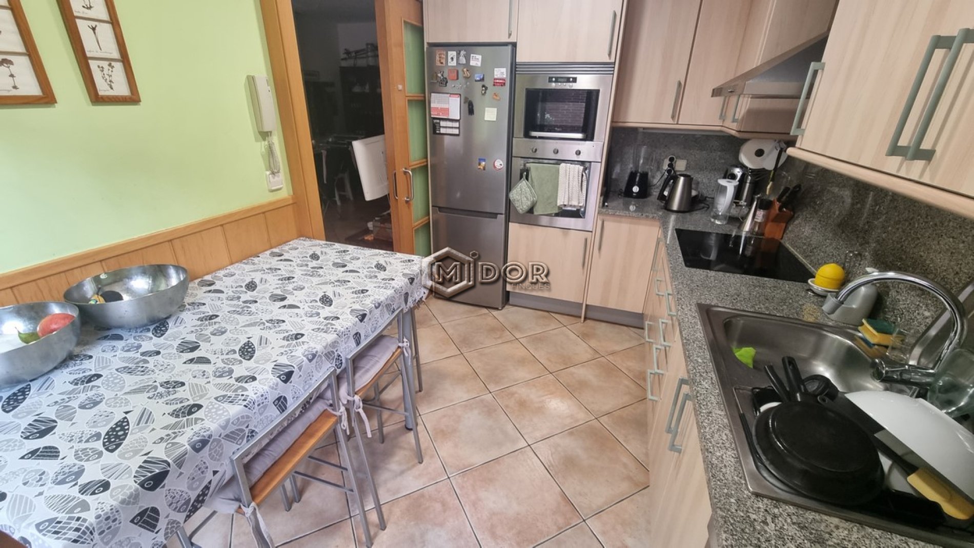 CASA ADOSSADA AMB PATI I GARATGE A 2 MINUTS DE LA PLATJA