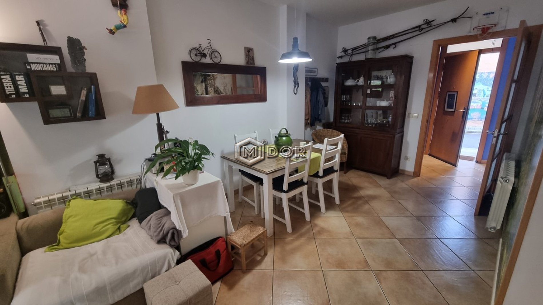 CASA ADOSSADA AMB PATI I GARATGE A 2 MINUTS DE LA PLATJA