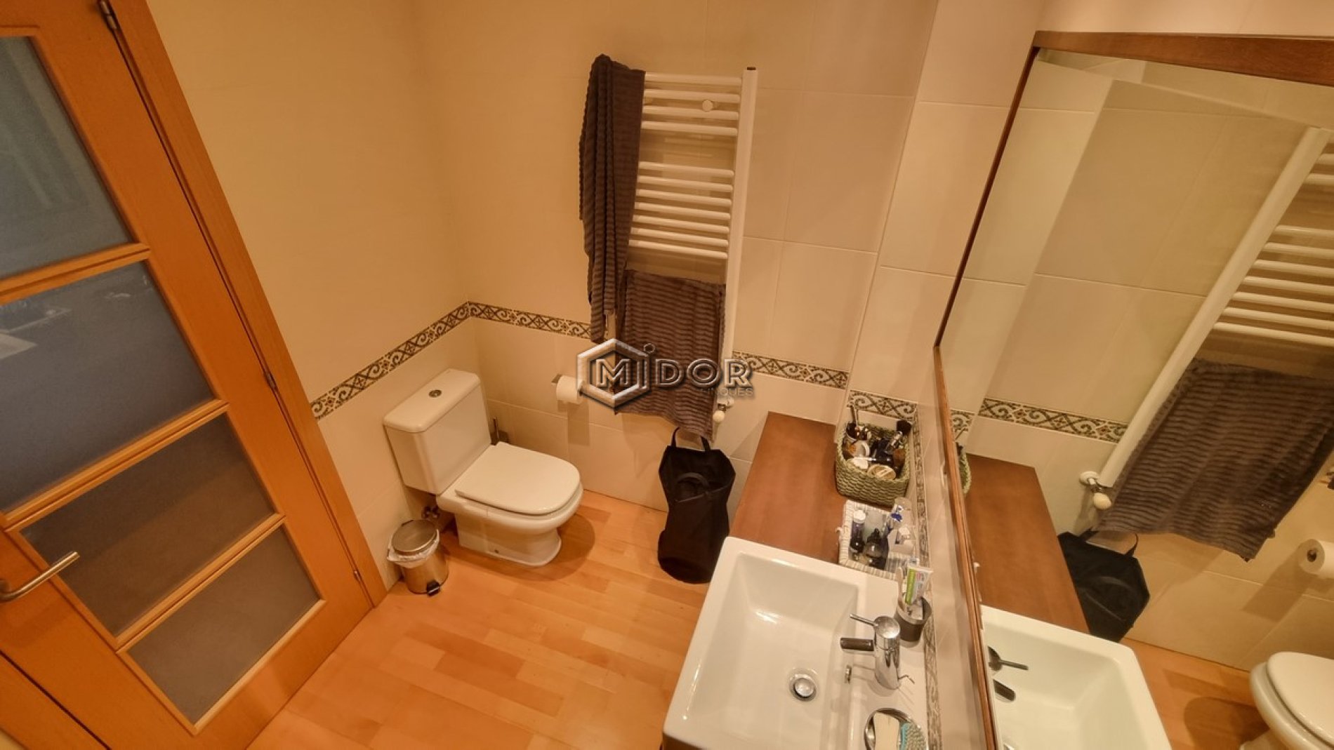 CASA ADOSSADA AMB PATI I GARATGE A 2 MINUTS DE LA PLATJA