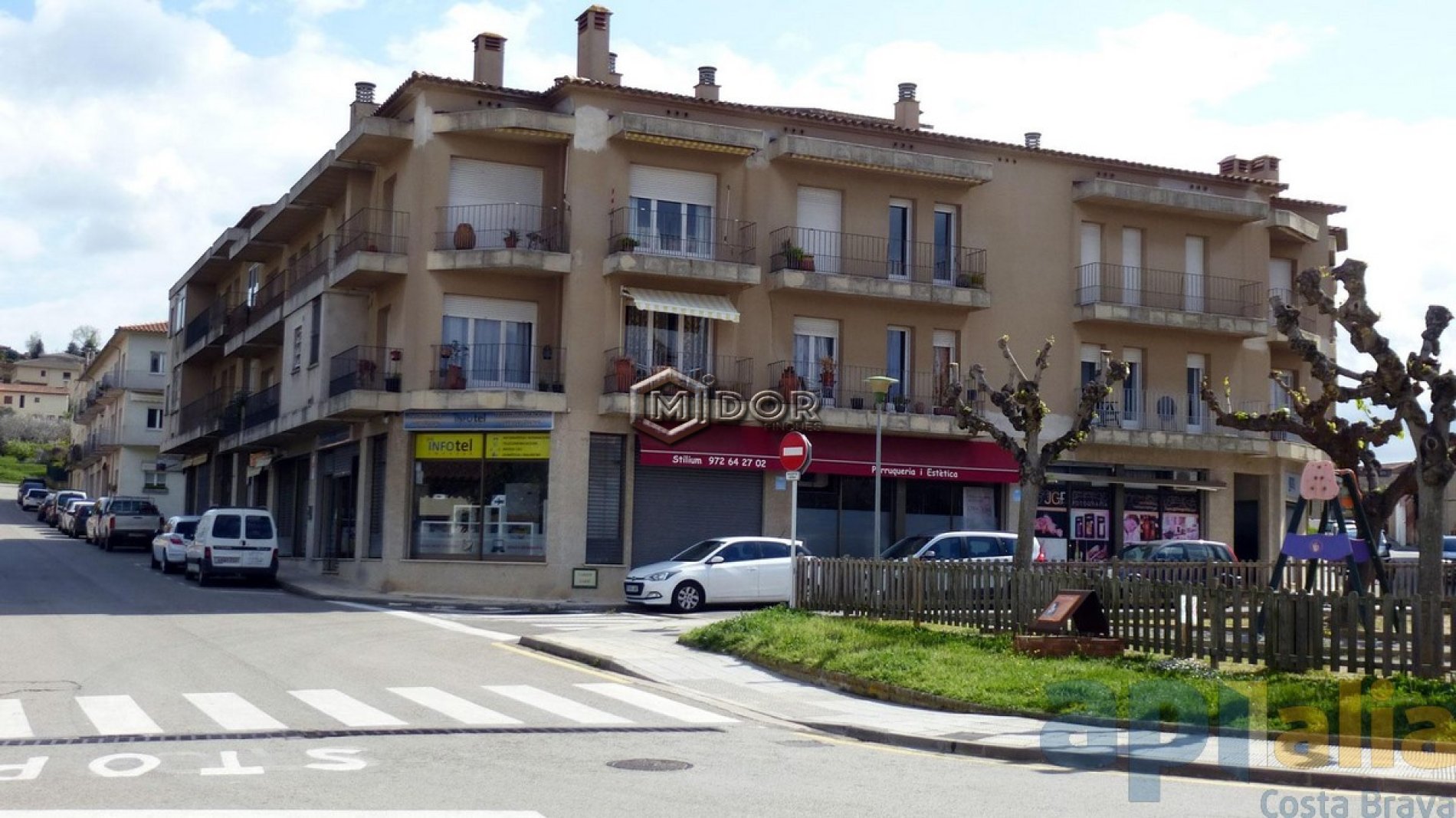 LOCAL COMERCIAL EN VENDA