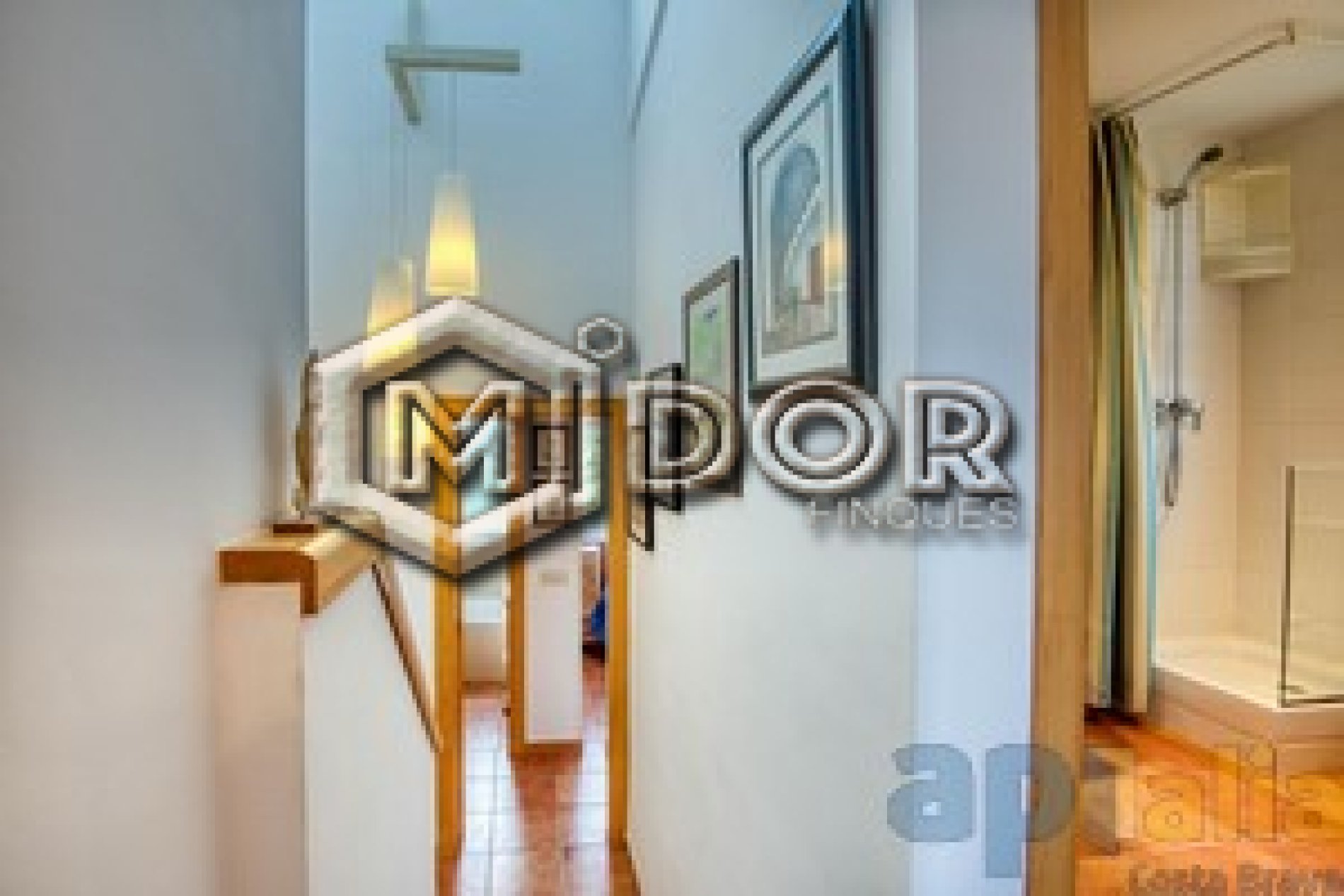 CASA ADOSSADA AMB JARDI I PISCINA A URB. TREUMAL (PLATJA D'ARO)