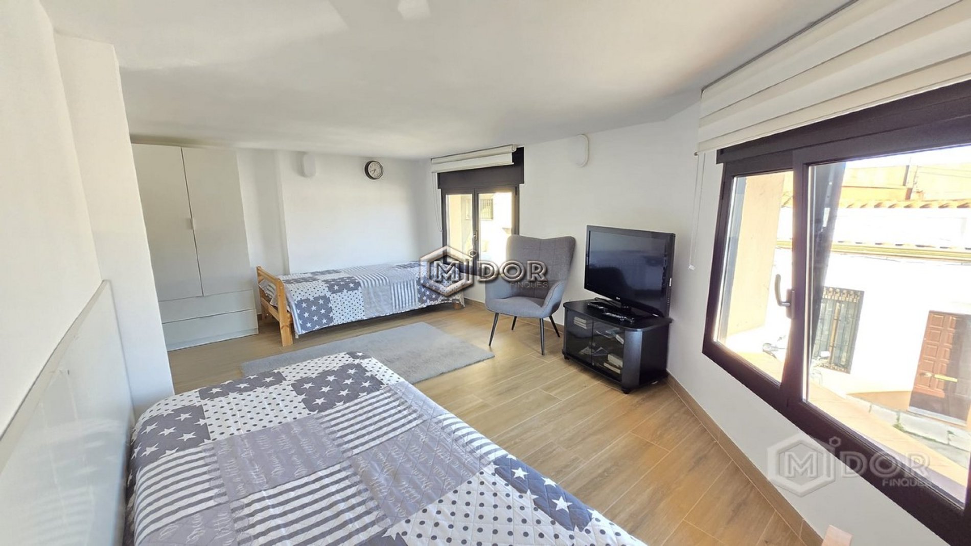 LOCAL CONDICINAT COM A APARTAMENT TIPUS DUPLEX