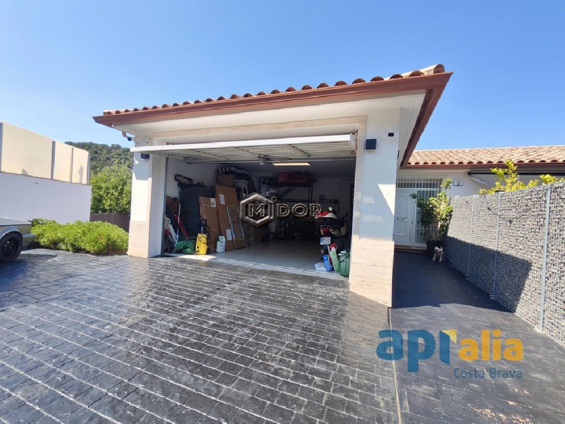 CASA AMB PISCINA I JARDI A VESCOMTAT DE CABANYES (CALONGE)