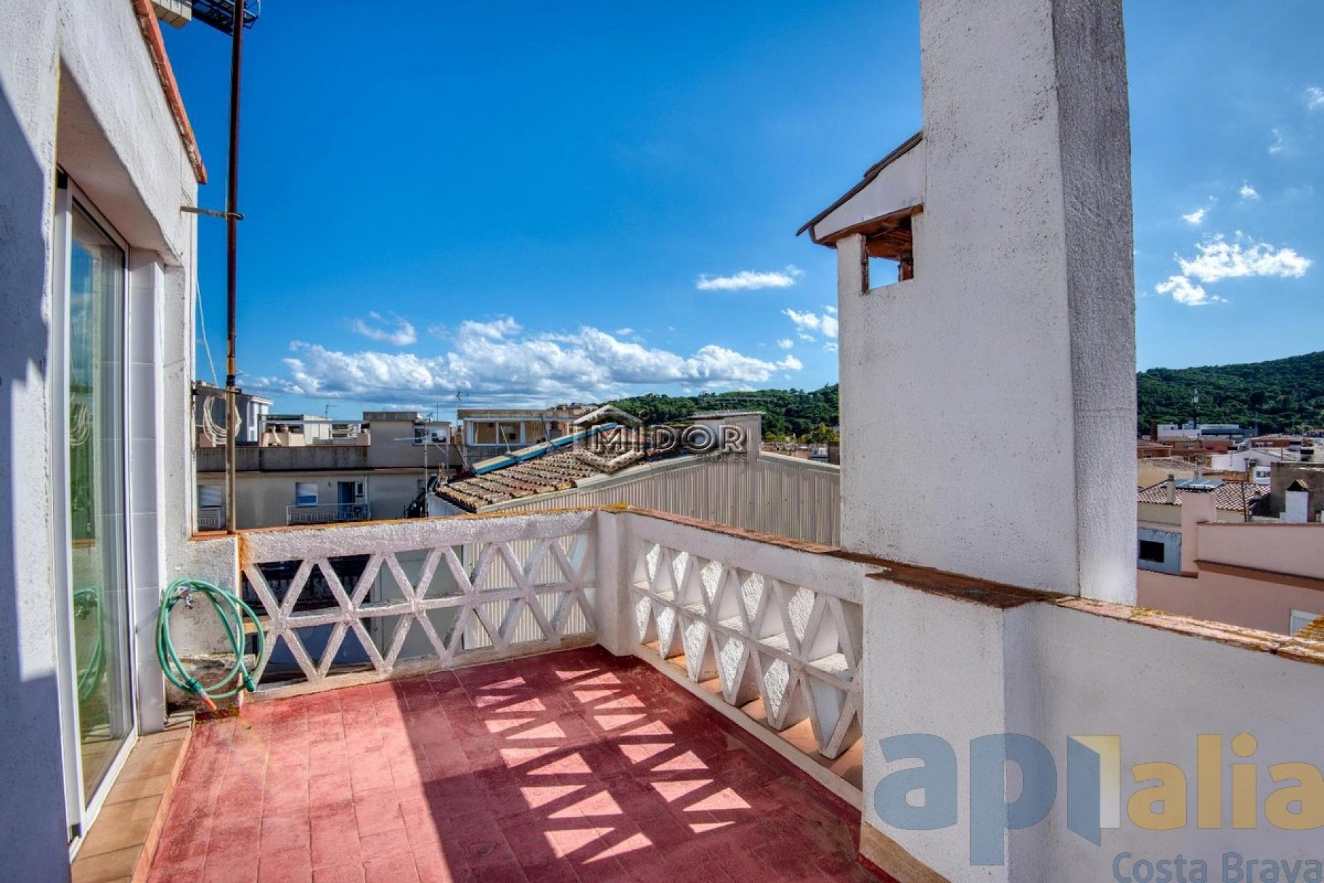 CASA CENTRICA AMB JARDI I GARATGE