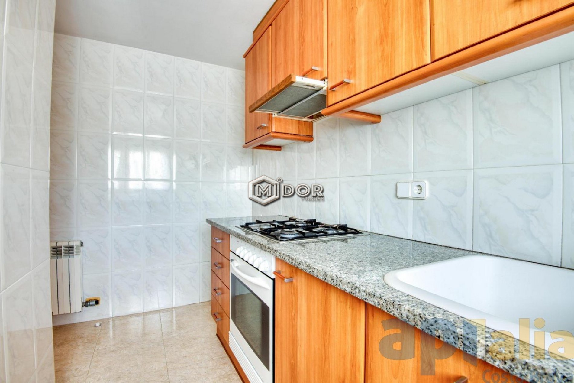 CASA CENTRICA AMB JARDI I GARATGE