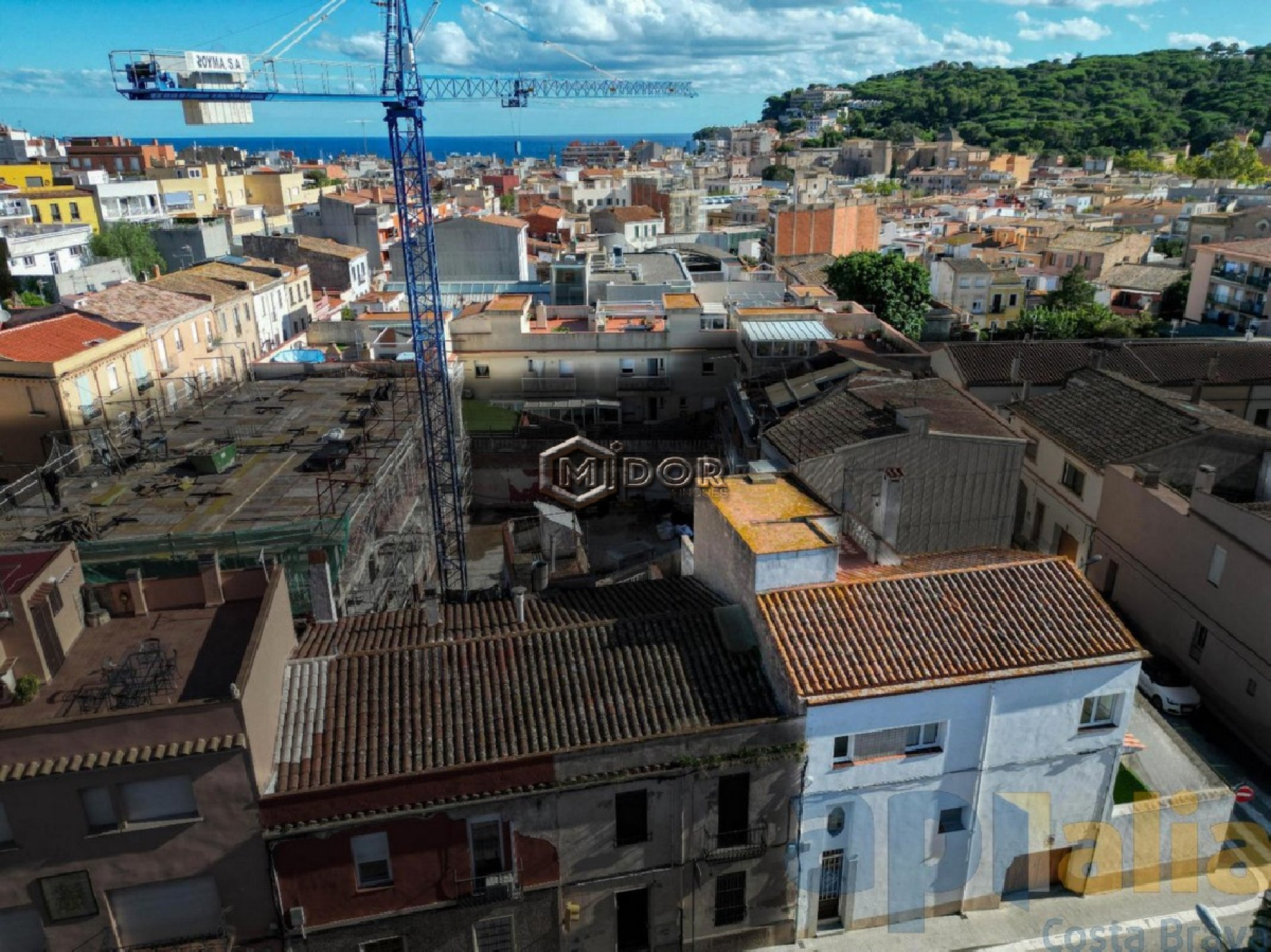 CASA CENTRICA AMB JARDI I GARATGE