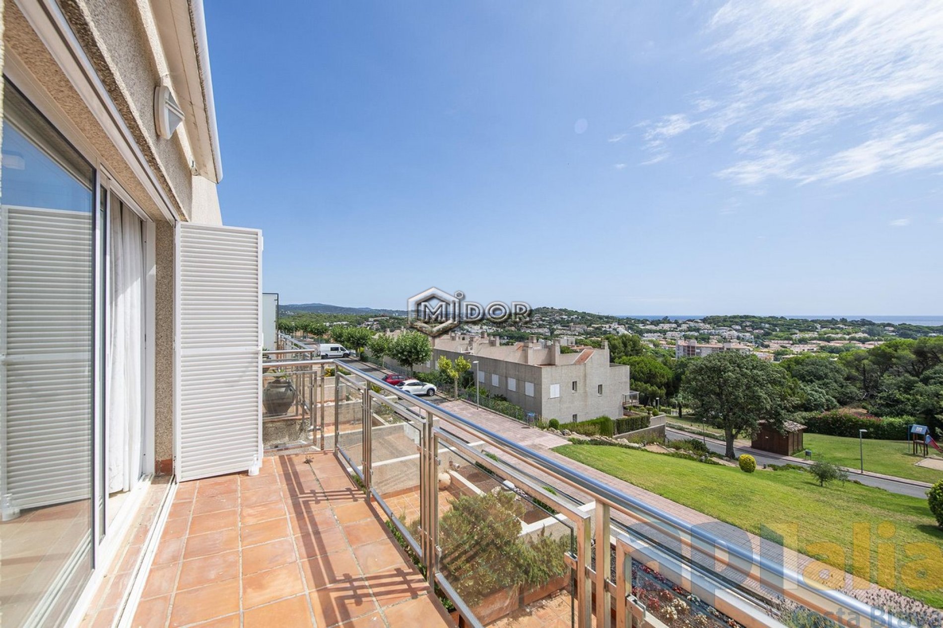 CASA ADOSSADA AMB VISTES I PISCINA AL MIRADOR S'AGARO-ST.POL