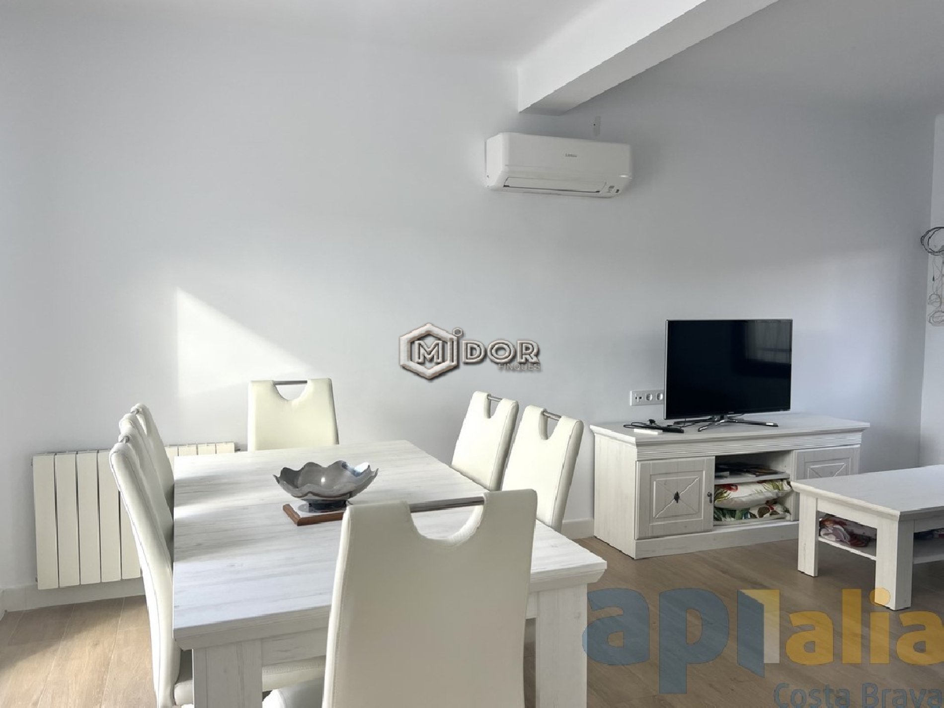 CASA EN PLANTA BAIXA REFORMADA AMB TERRASSA