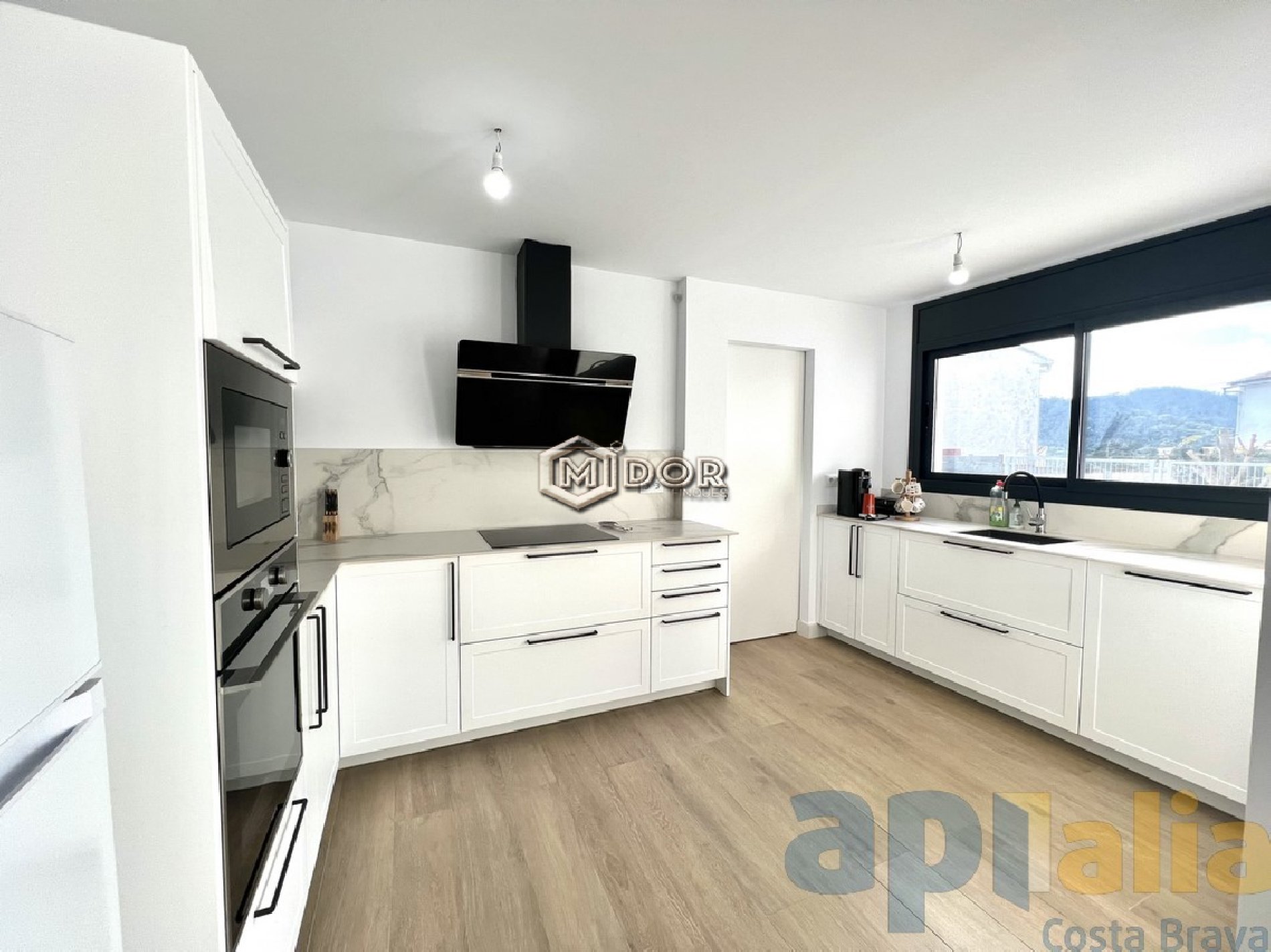 CASA EN PLANTA BAIXA REFORMADA AMB TERRASSA