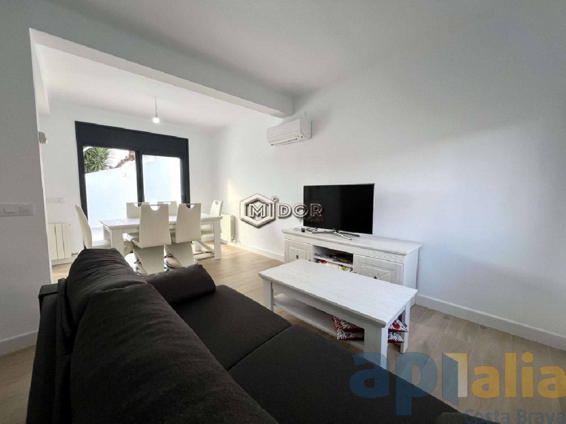 CASA EN PLANTA BAIXA REFORMADA AMB TERRASSA