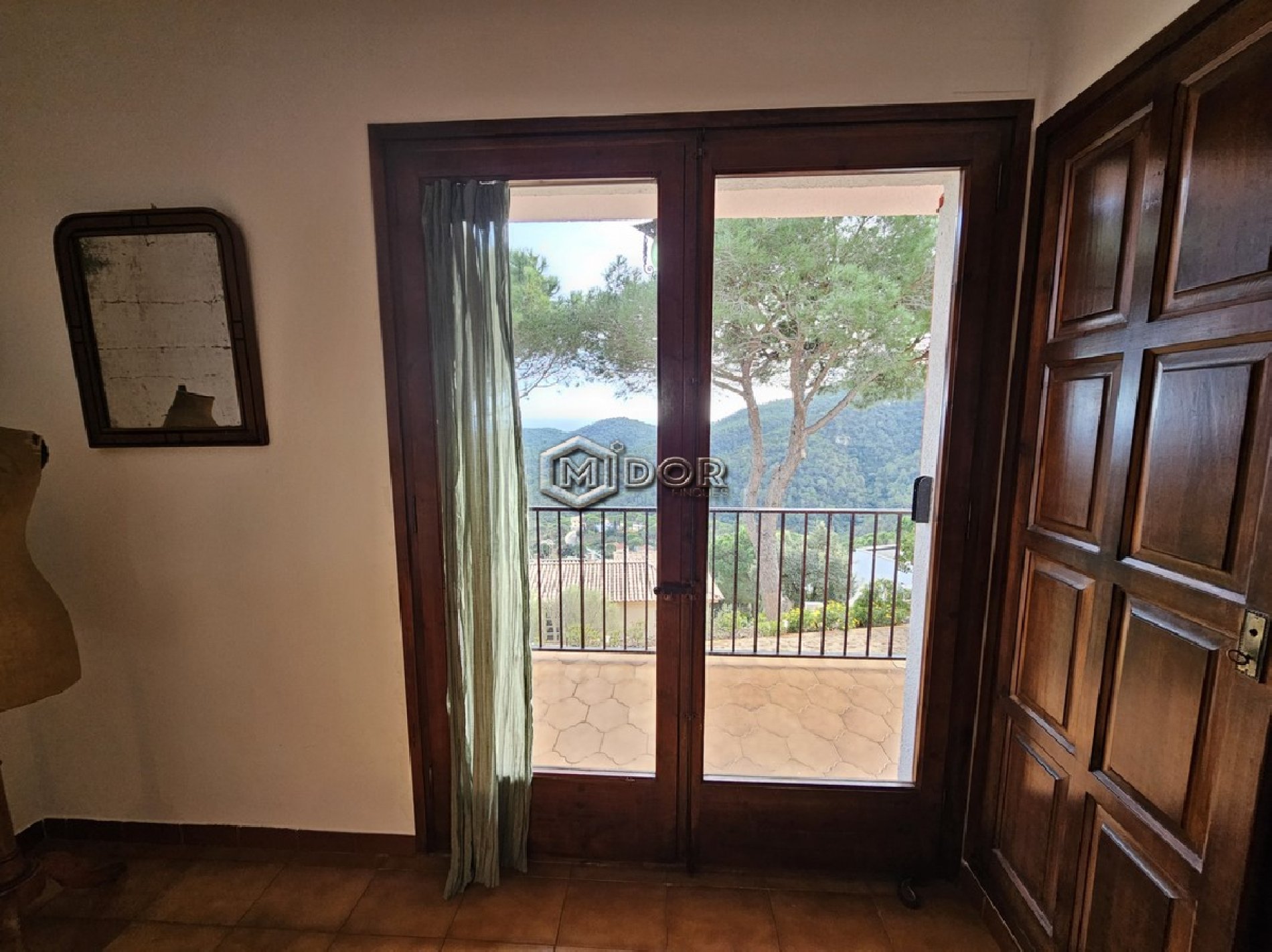 CASA AMB VISTES A MAR I MUNTANYA (LLICÈNCIA TURÍSTICA)