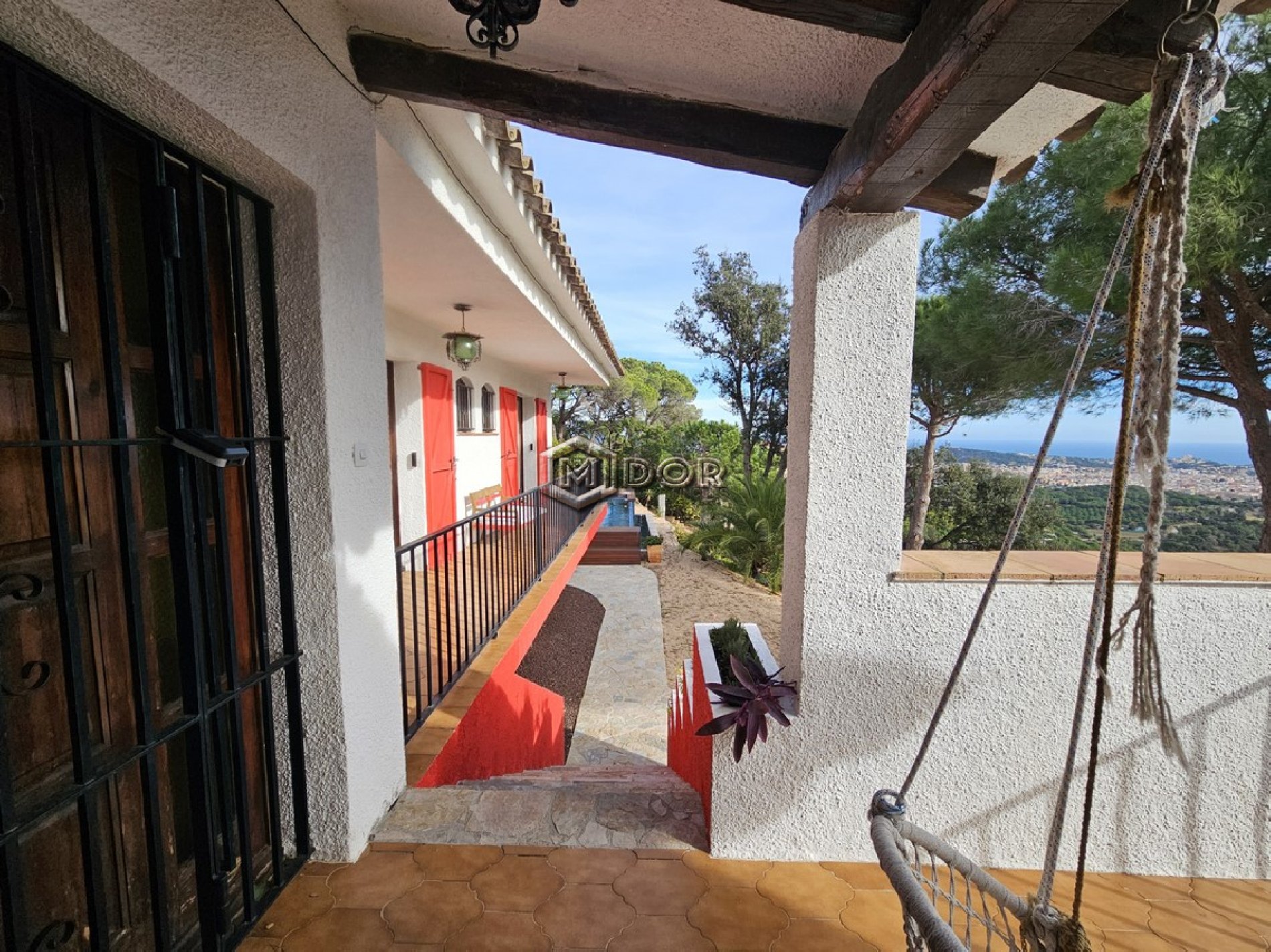 CASA AMB VISTES A MAR I MUNTANYA (LLICÈNCIA TURÍSTICA)