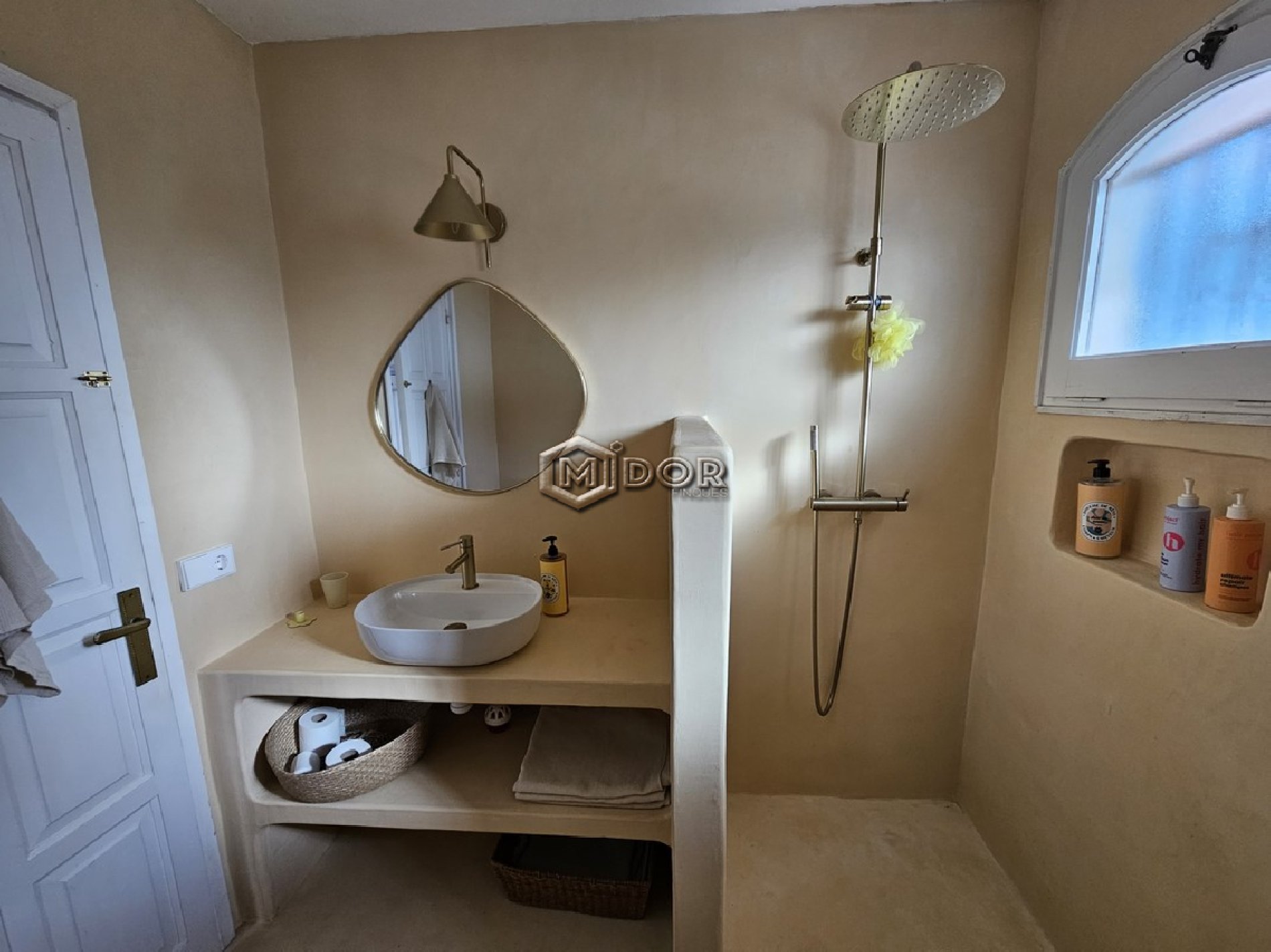 CASA AMB VISTES A MAR I MUNTANYA (LLICÈNCIA TURÍSTICA)