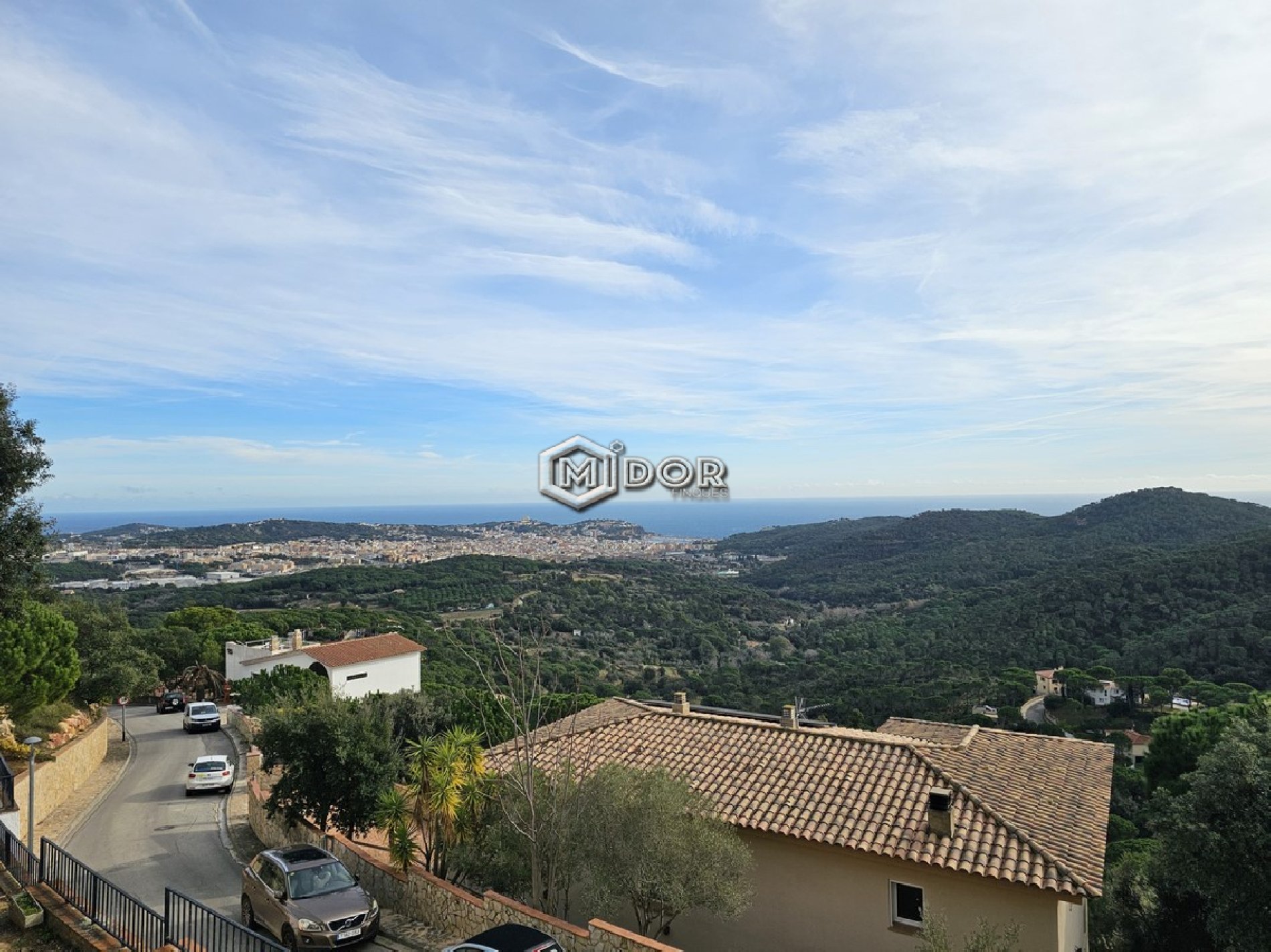 CASA AMB VISTES A MAR I MUNTANYA (LLICÈNCIA TURÍSTICA)