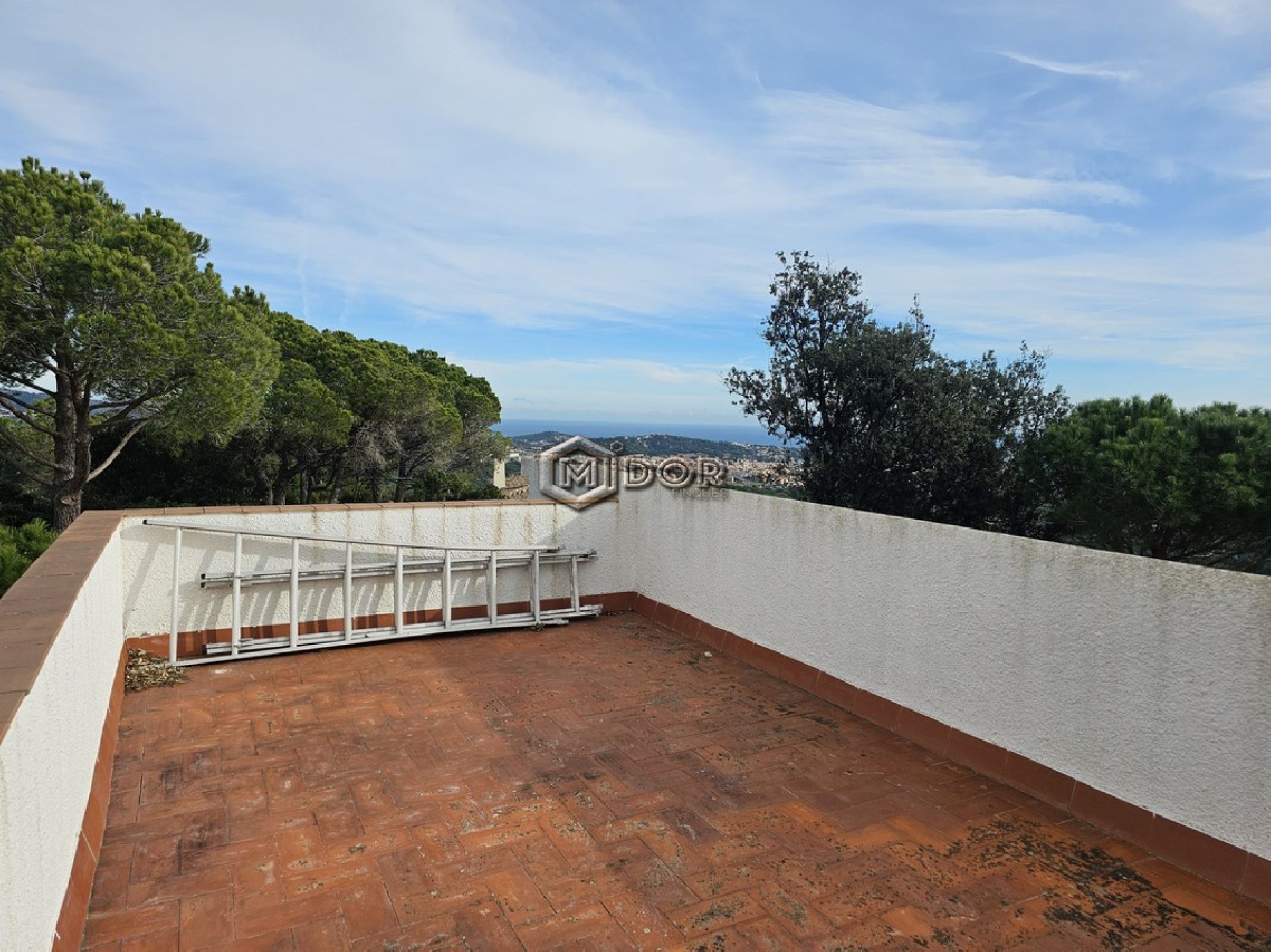 CASA AMB VISTES A MAR I MUNTANYA (LLICÈNCIA TURÍSTICA)
