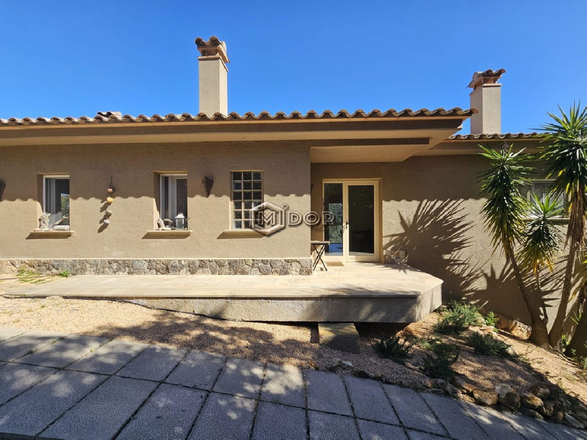 CASA AMB PISCINA I VISTES A LA MUNTANYA