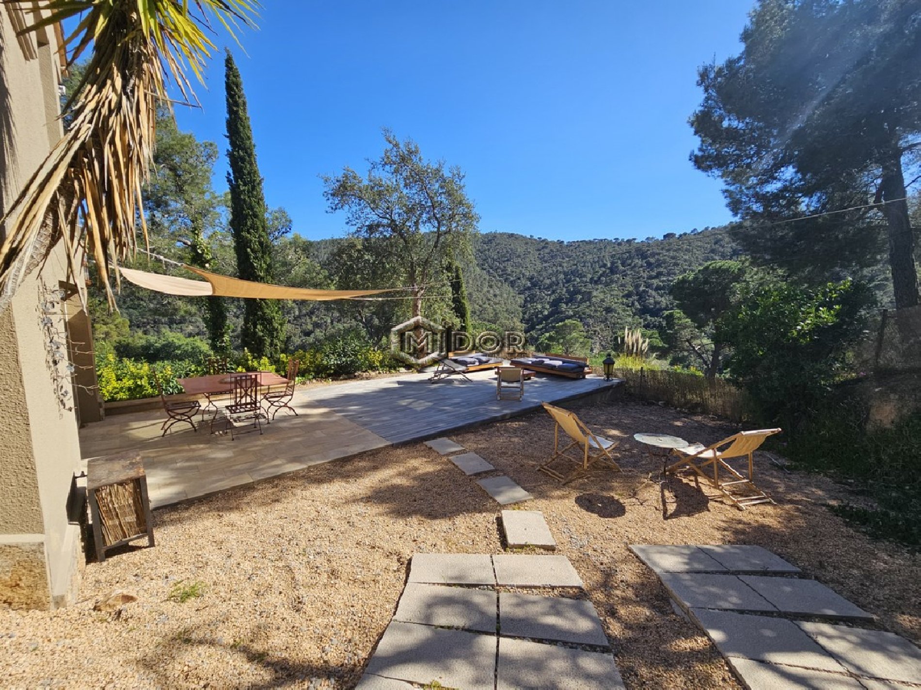 CASA AMB PISCINA I VISTES A LA MUNTANYA