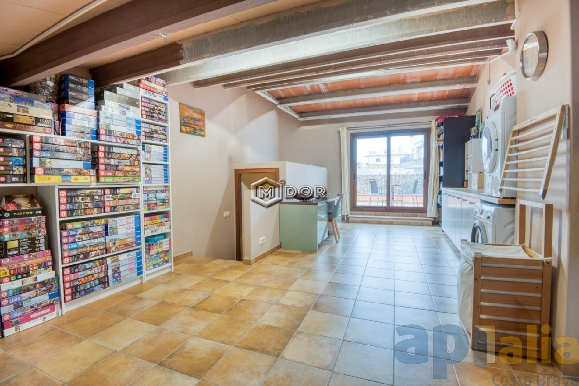 CASA DE POBLE REFORMADA AMB PATI A 500m DE LA PLATJA