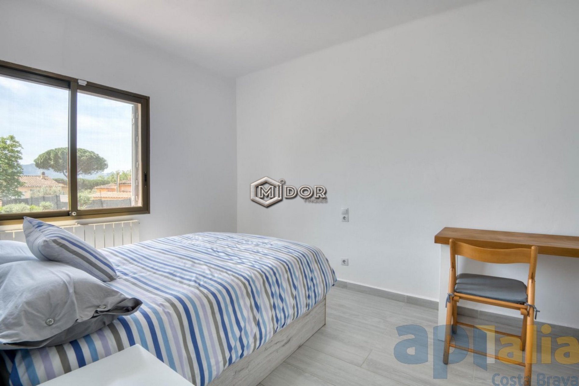 CASA EN PLANTA BAIXA AMB JARDÍ I PISCINA A BELL LLOC STA. CRISTINA D'ARO