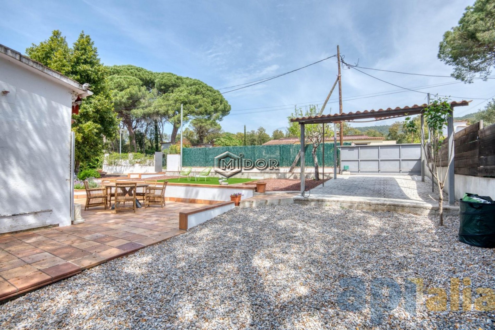 CASA EN PLANTA BAIXA AMB JARDÍ I PISCINA A BELL LLOC STA. CRISTINA D'ARO