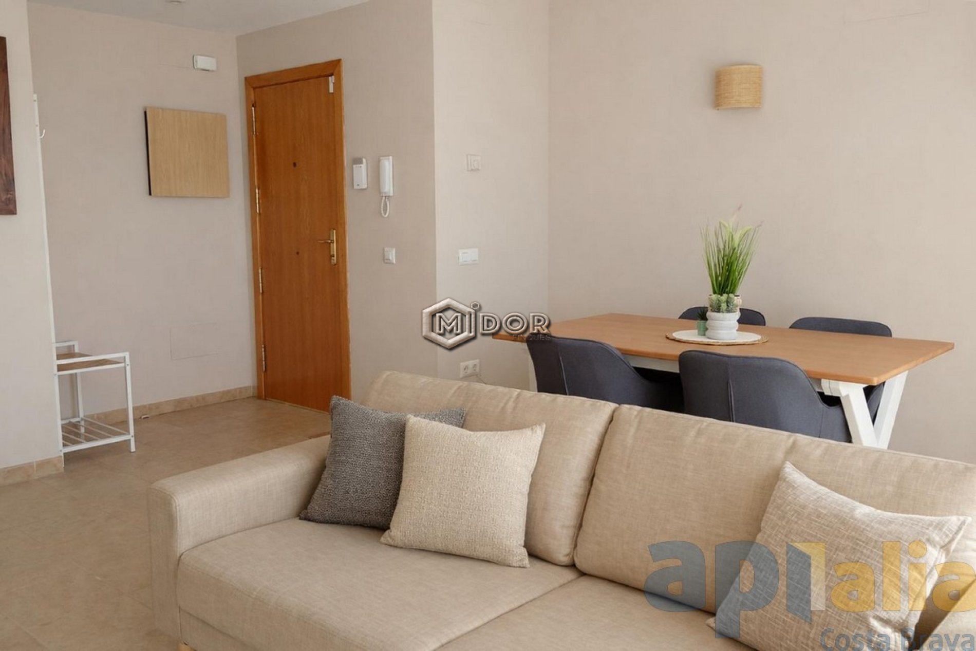 APARTAMENT AMB TERRASSA PÀRQUING I PISCINA COMUNITÀRIA