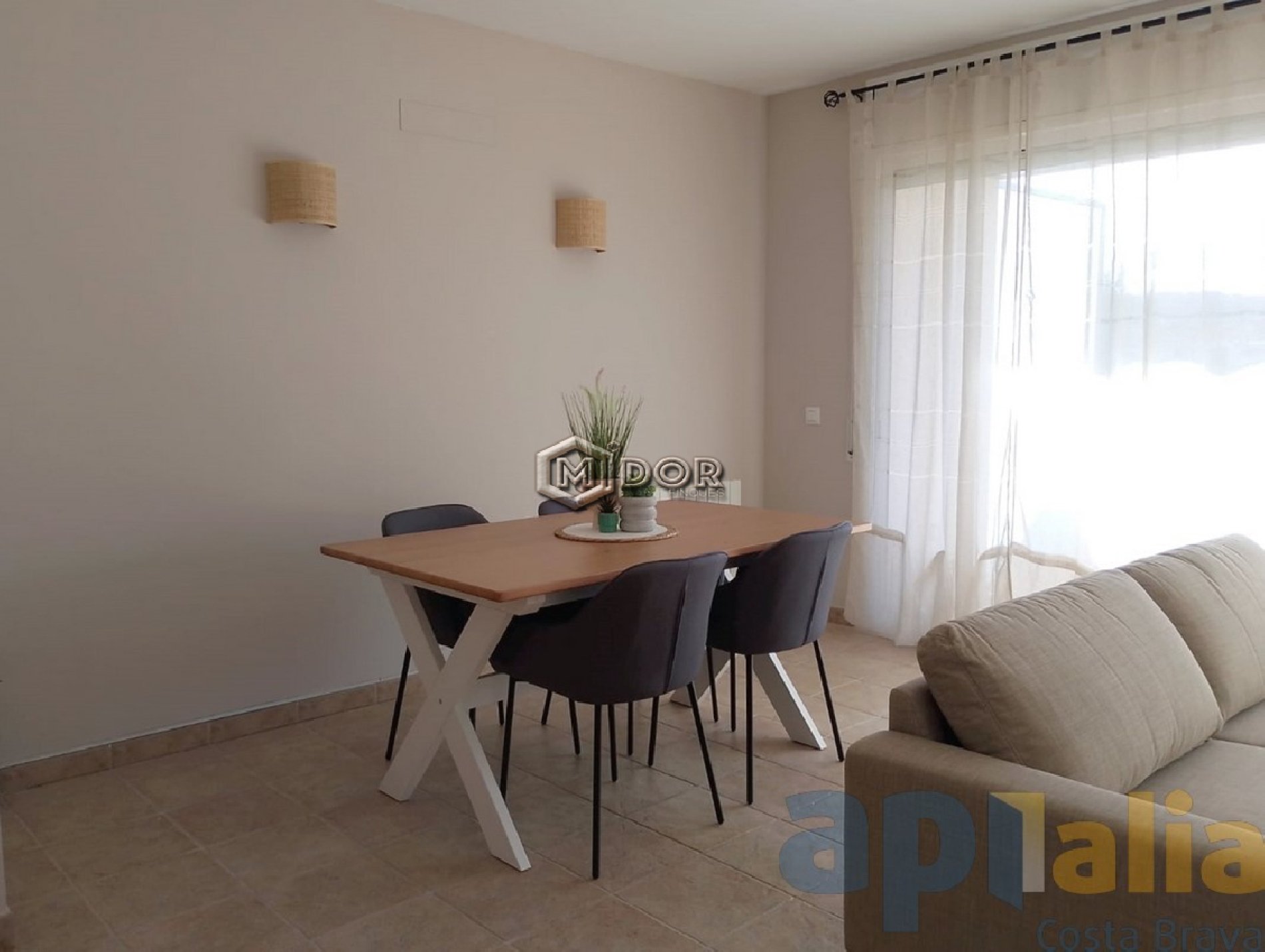 APARTAMENT AMB TERRASSA PÀRQUING I PISCINA COMUNITÀRIA