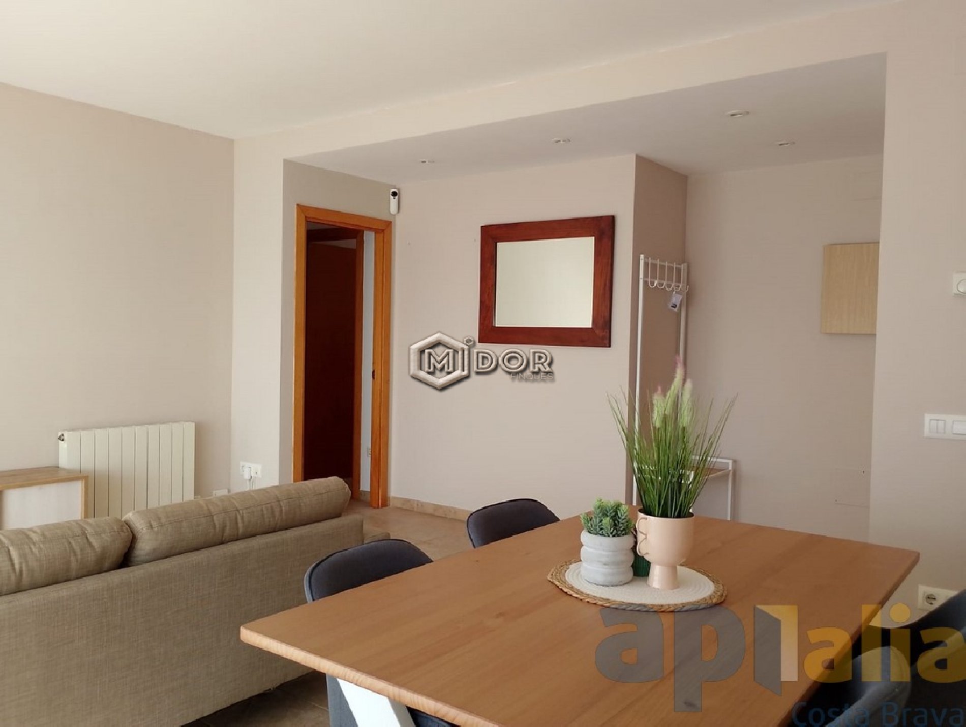 APARTAMENT AMB TERRASSA PÀRQUING I PISCINA COMUNITÀRIA
