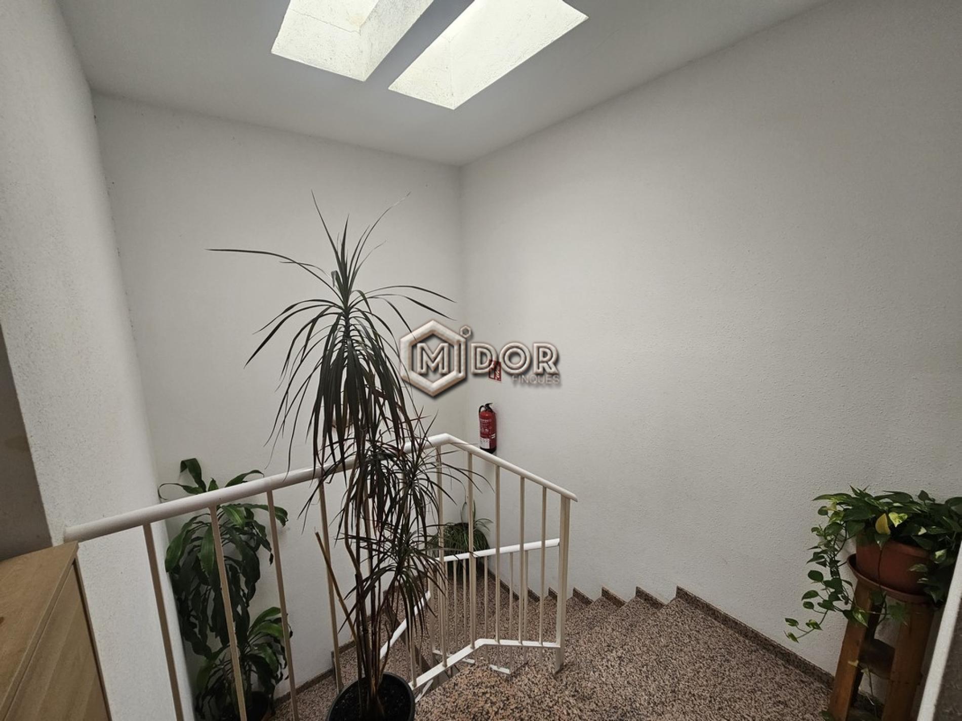 AMPLI I LLUMINÓS APARTAMENT A SANT FELIU DE GUÍXOLS (ZONA ESCLAT)