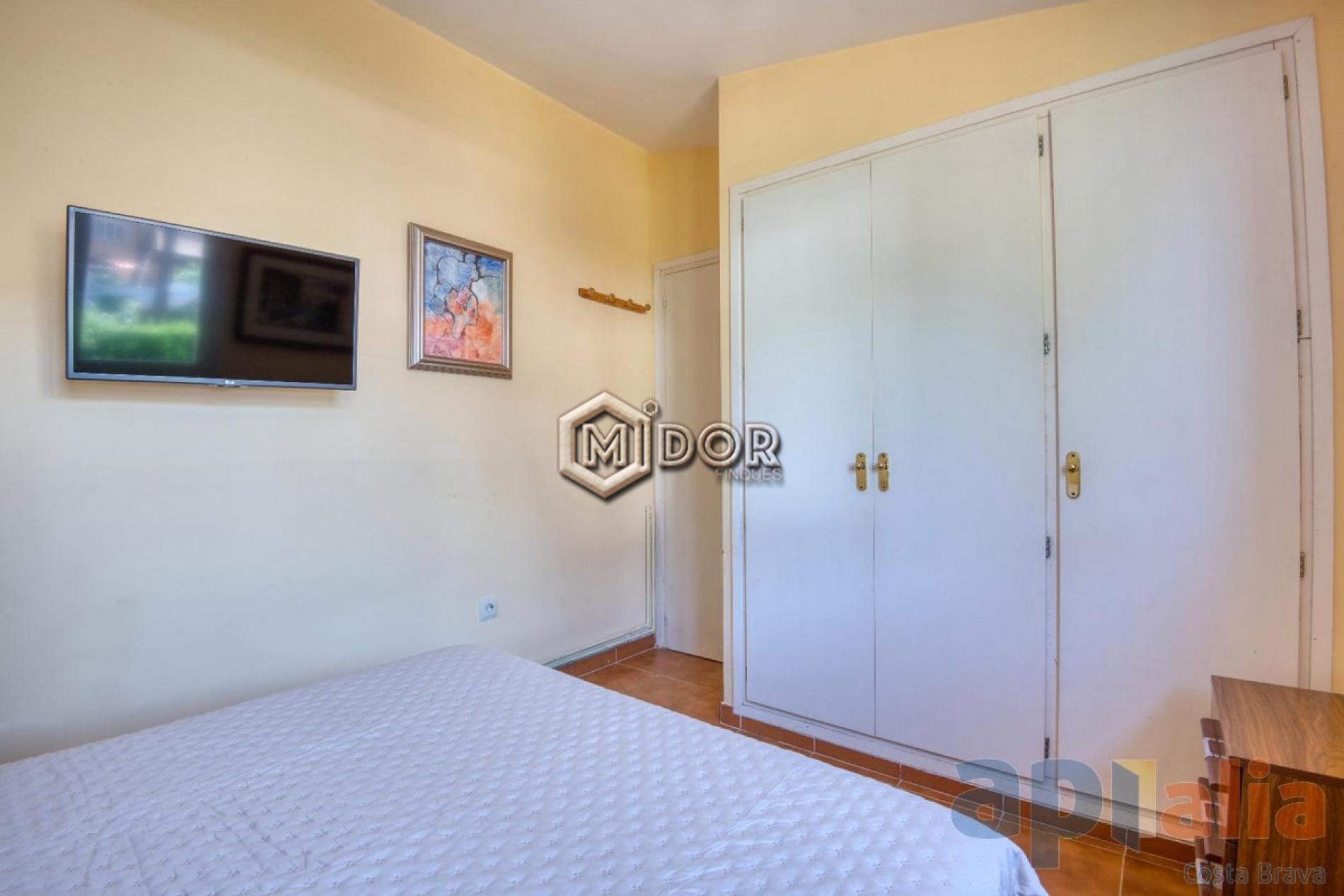 TOWNHOUSE WITH PRIVATE GARDEN IN S’AGARÓ