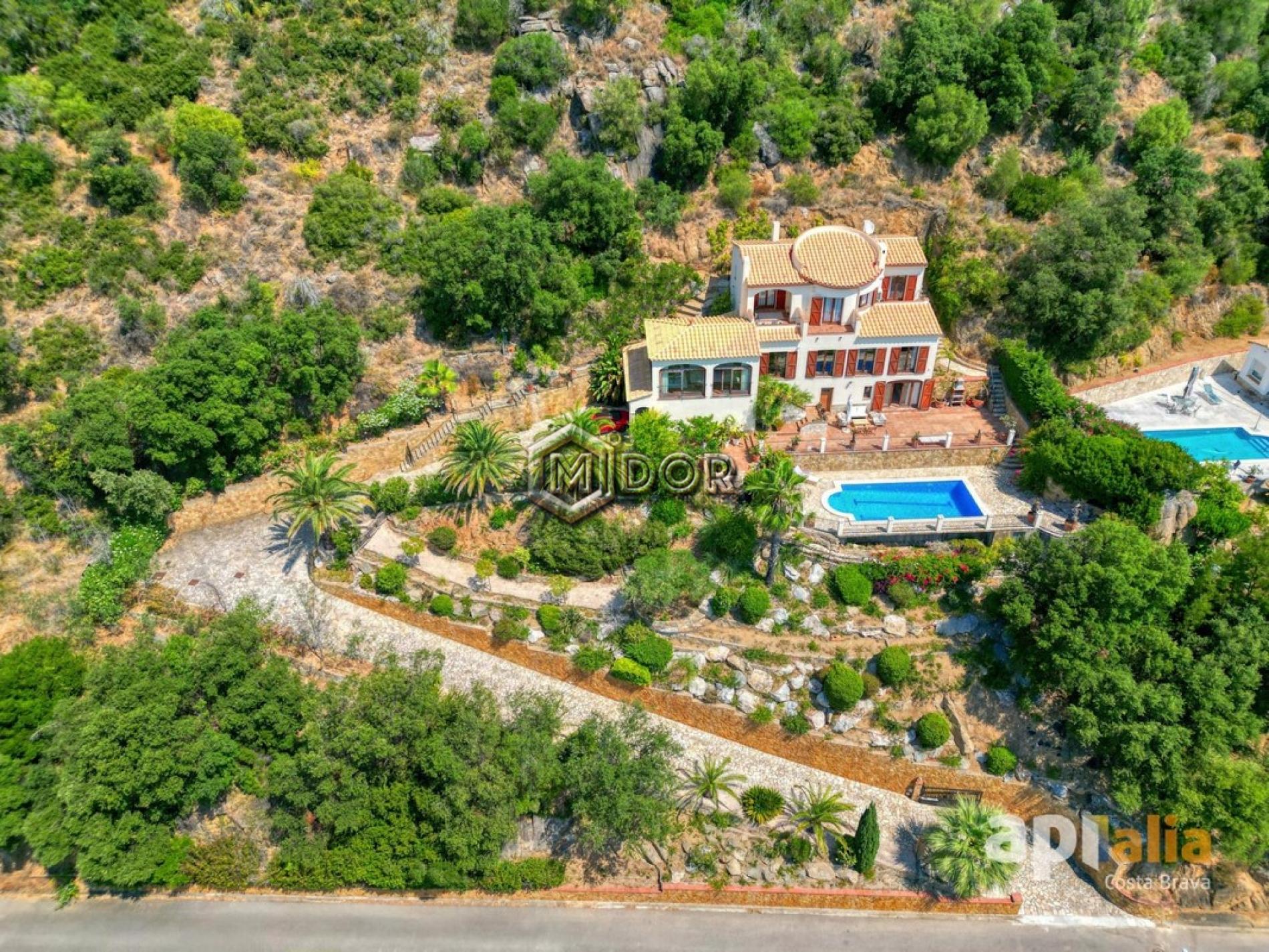 CASA AMB PISCINA A CALONGE
