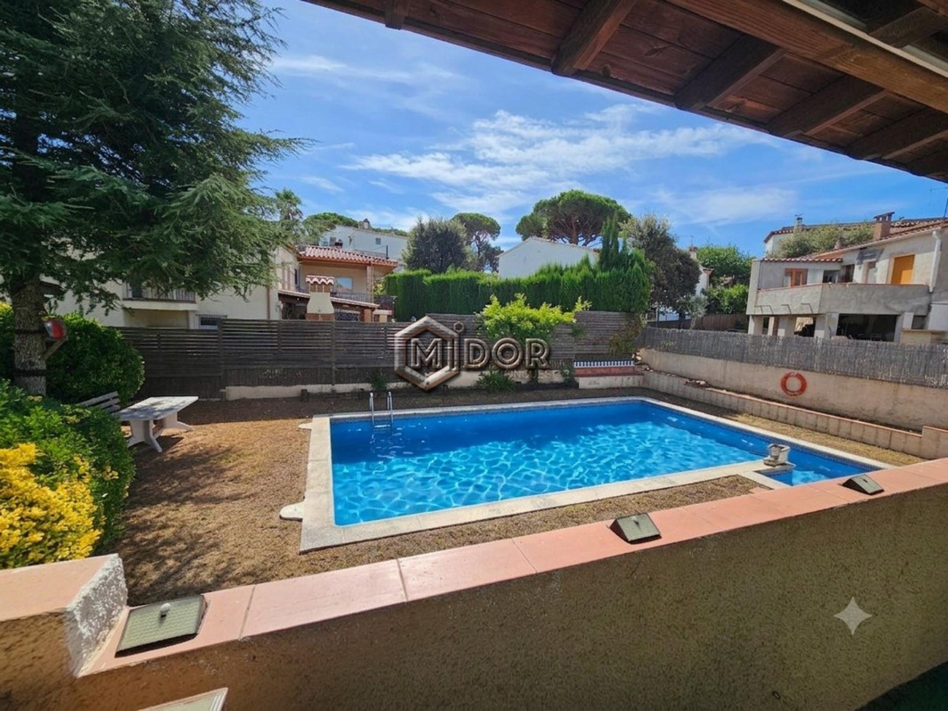 CASA AMB GRAN POTENCIAL I PISCINA PRIVADA A MAS TREMPAT (SANTA CRISTINA D'ARO)