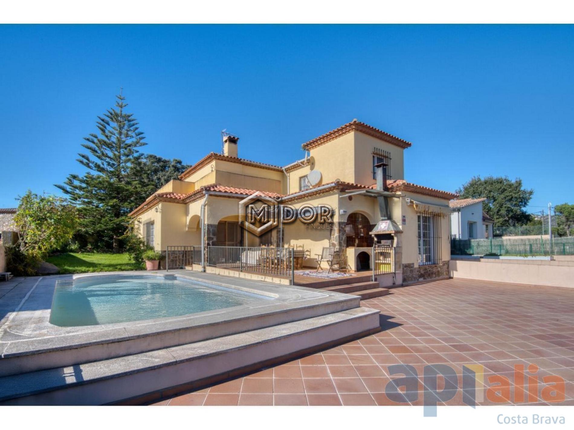 CASA AMB JARDÍ I PISCINA A S'AGARÓ