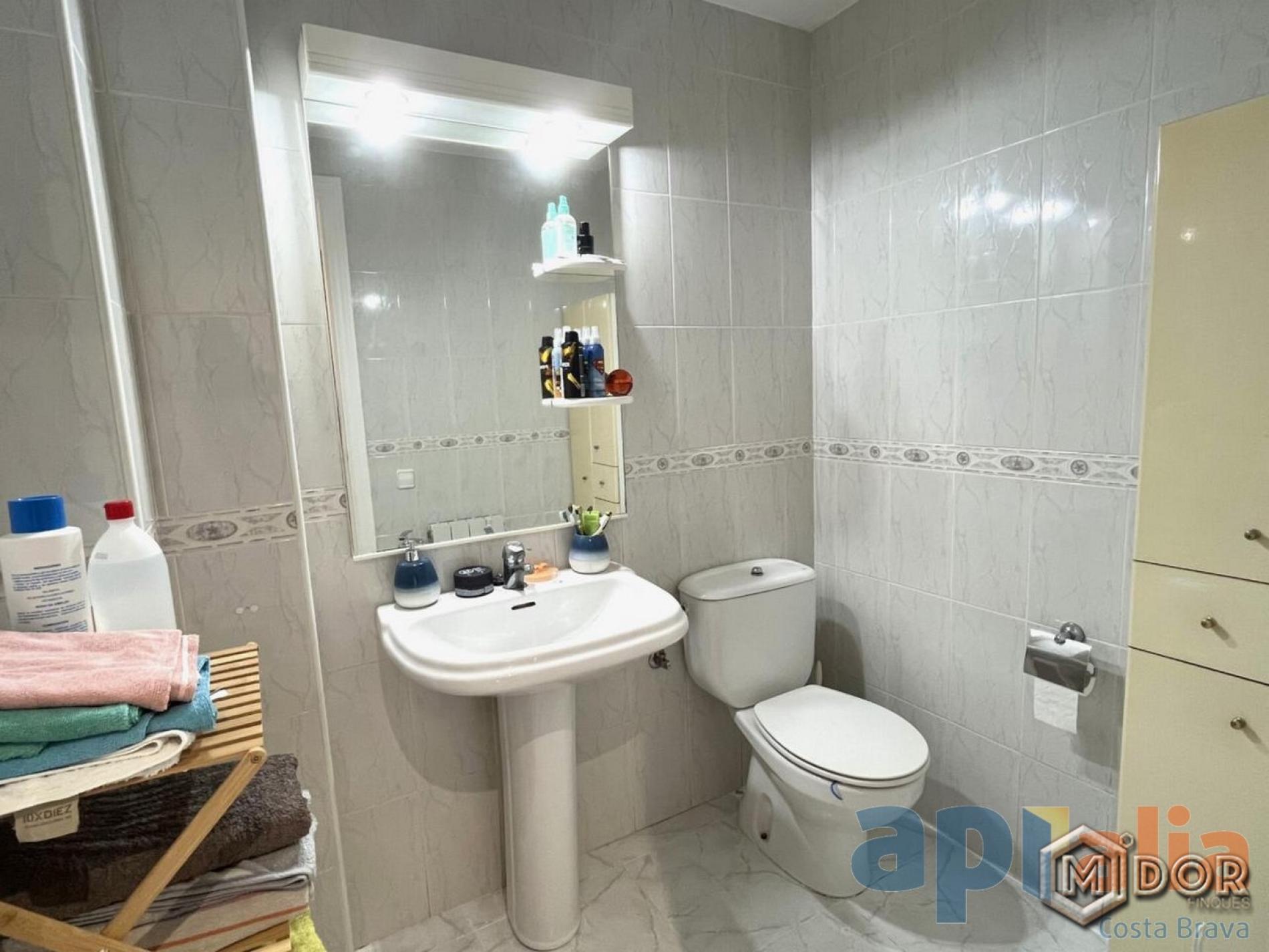 APARTAMENT A ZONA TEUA -ESTACIÓ