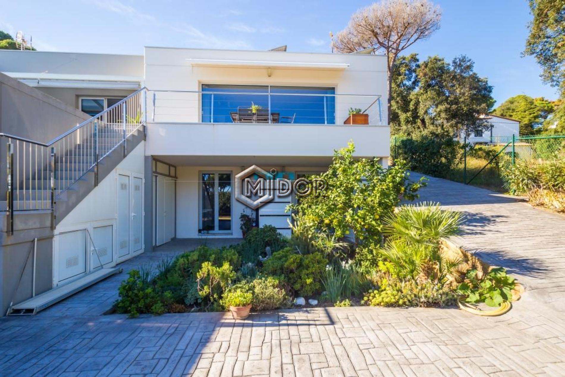 CASA MODERNA AMB VISTES A MAR A PLATJA D'ARO (MAS ROS)
