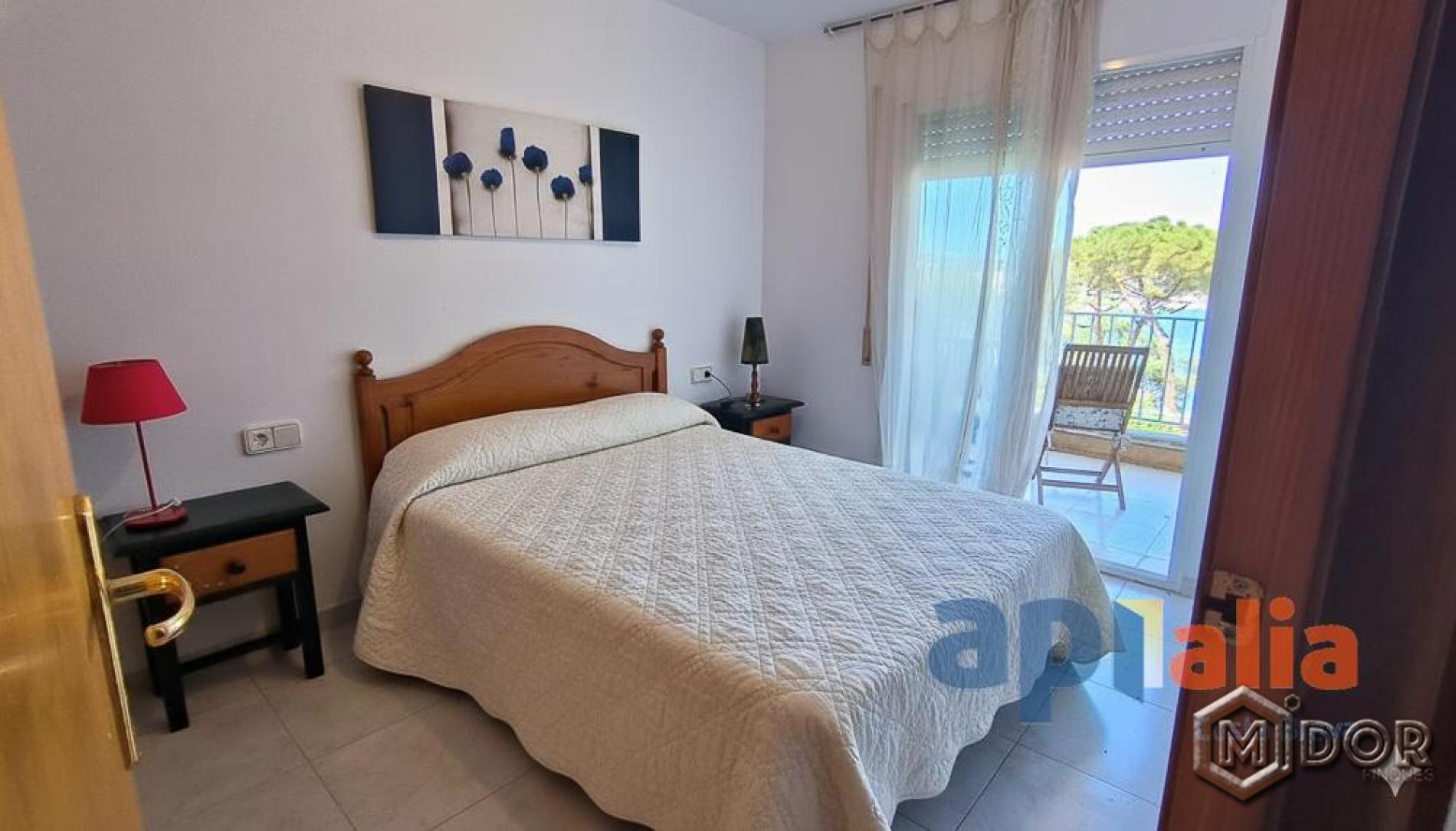 DÚPLEX AMB JARDÍ A 240m DE LA PLATJA DE ST.POL -S'AGARÓ (2a LÍNIA DE MAR)