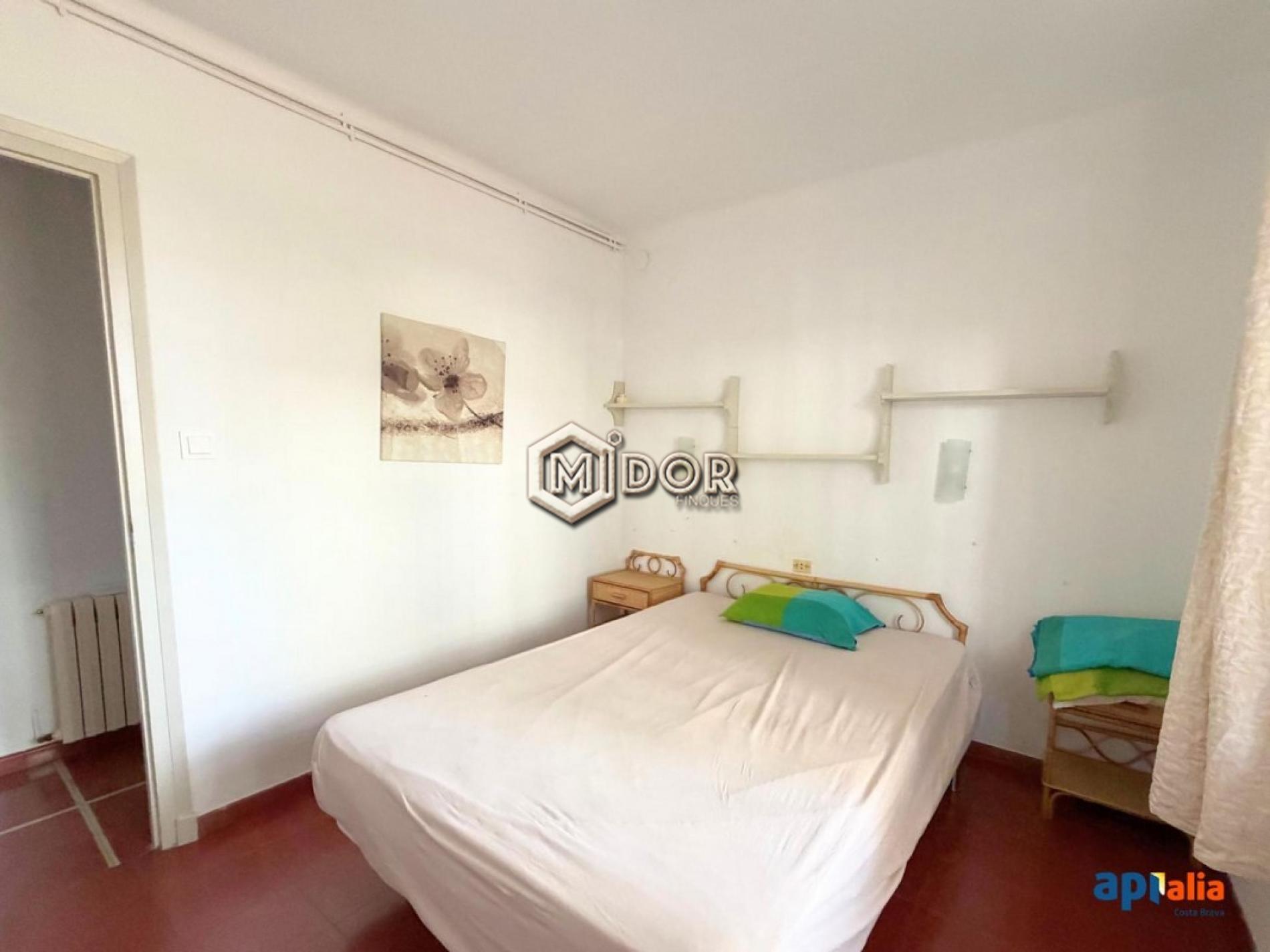 HOUSE WITH PRIVATE GARDEN AND 2 INDEPENDENT HOMES, SECOND LINE FROM THE SEA IN PLATJA D’ARO