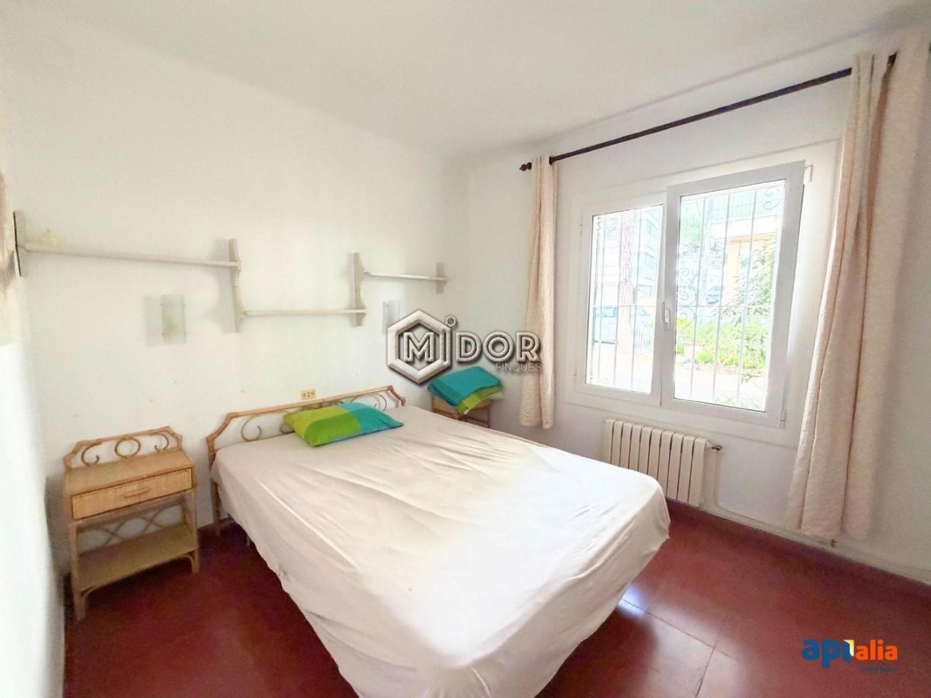 HOUSE WITH PRIVATE GARDEN AND 2 INDEPENDENT HOMES, SECOND LINE FROM THE SEA IN PLATJA D’ARO